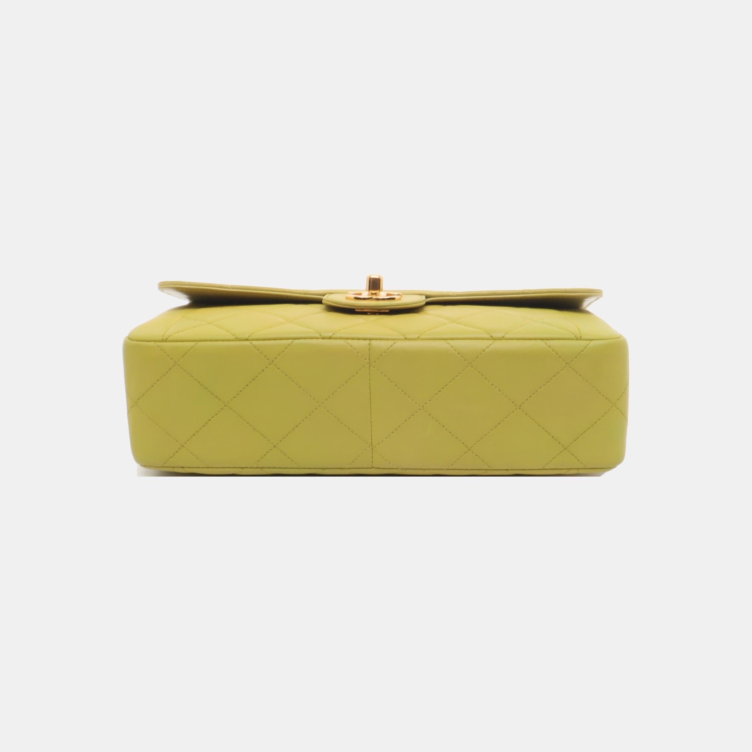 Women's Chanel Classic Flap Vintage Light Yellow Green Lambskin Leather with 24k GHW For Sale