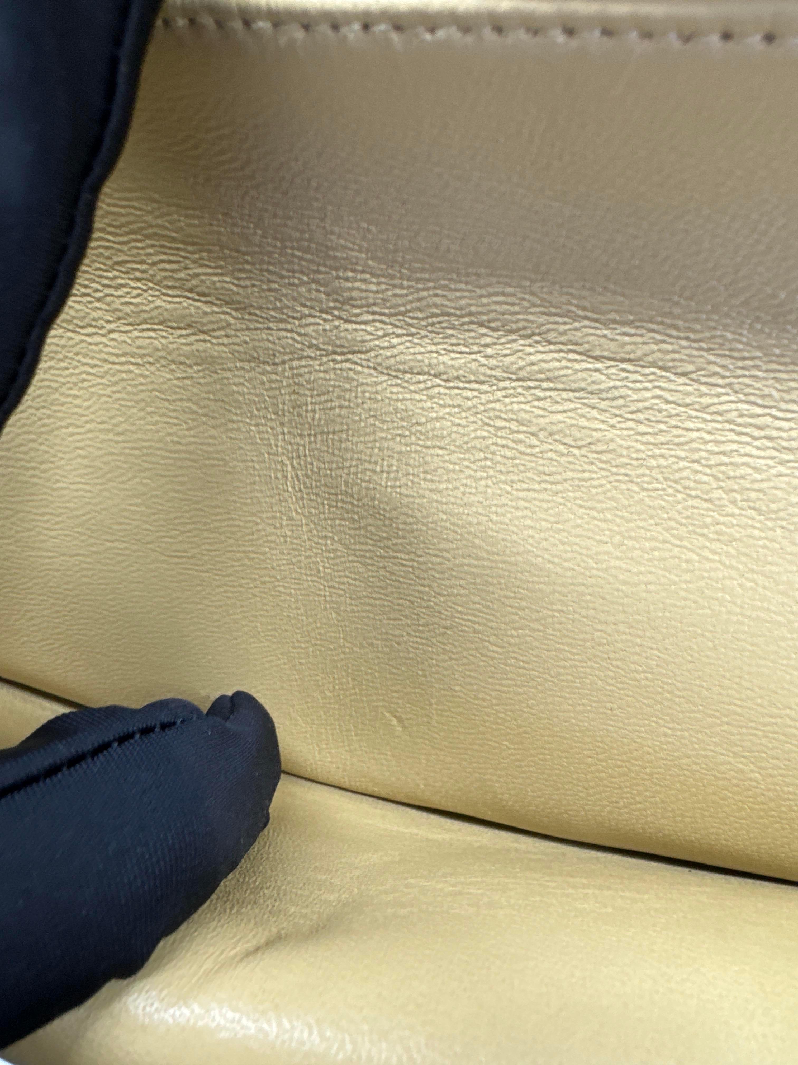 Chanel Classic Flap Vintage Medium Beige Lambskin with 24k Gold HW 1994-96 12
