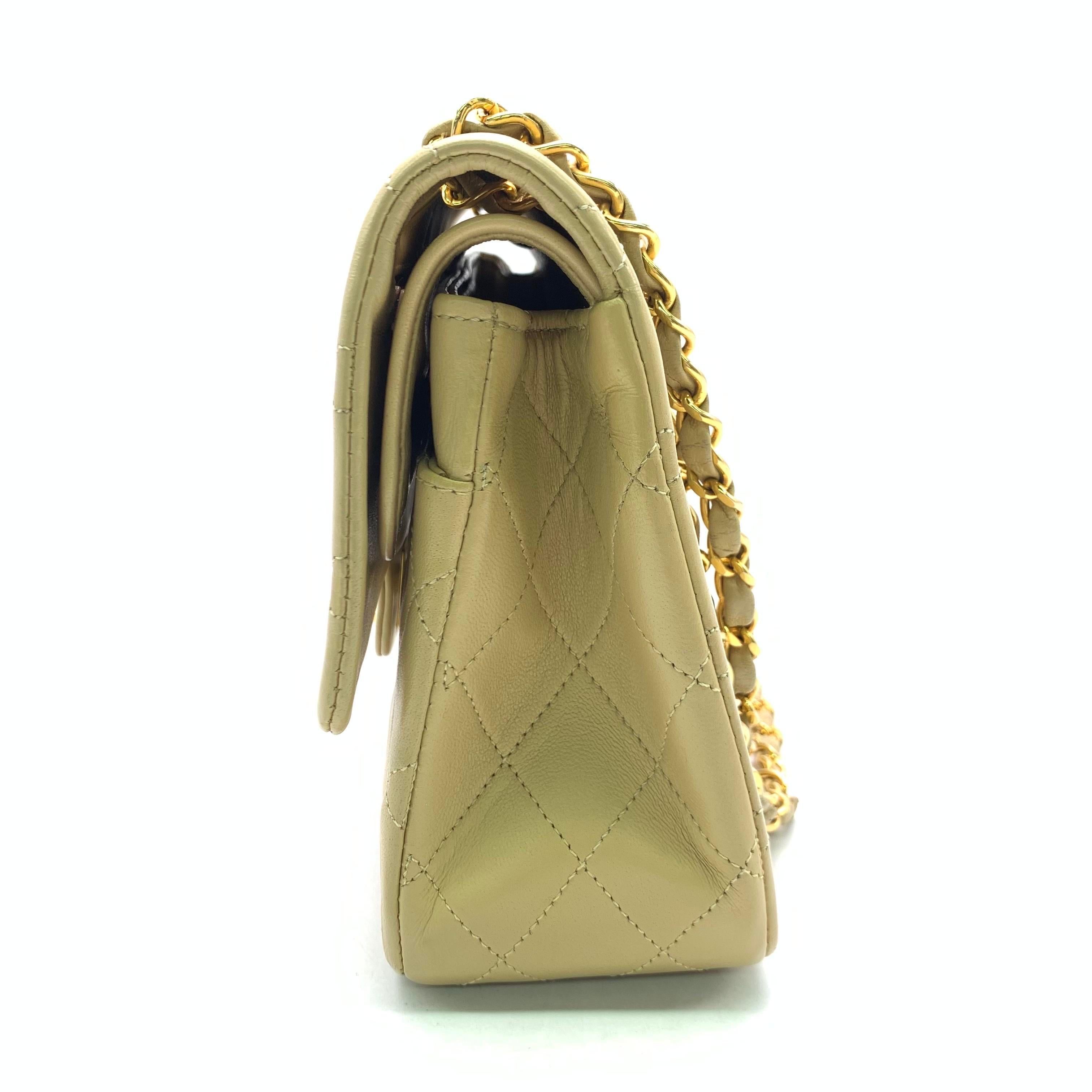 Women's Chanel Classic Flap Vintage Medium Beige Lambskin with 24k Gold HW 1994-96