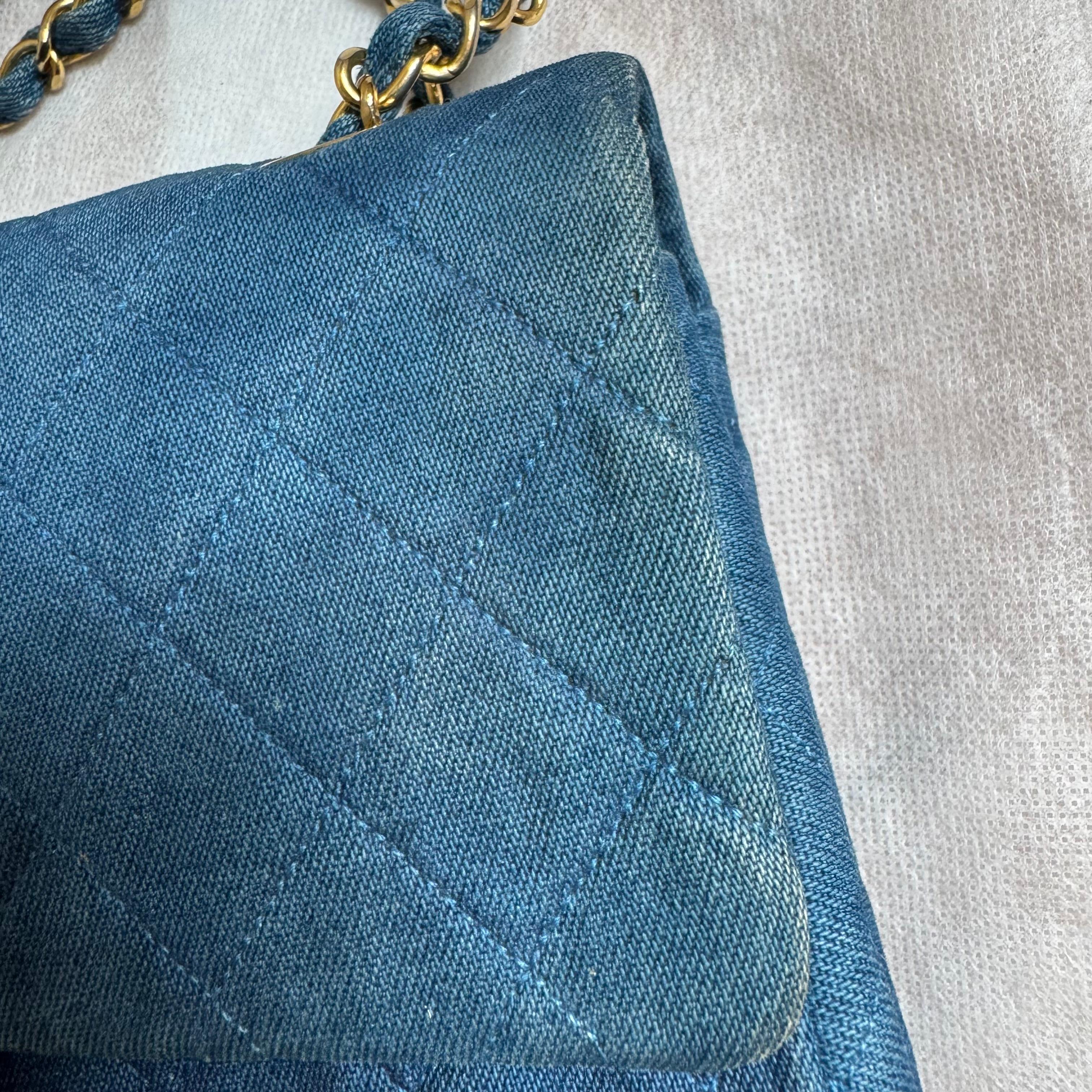 Chanel Classic Flap Vintage Vaquero Azul Medio con HW de oro de 24 quilates, 1989-1991 en venta 9