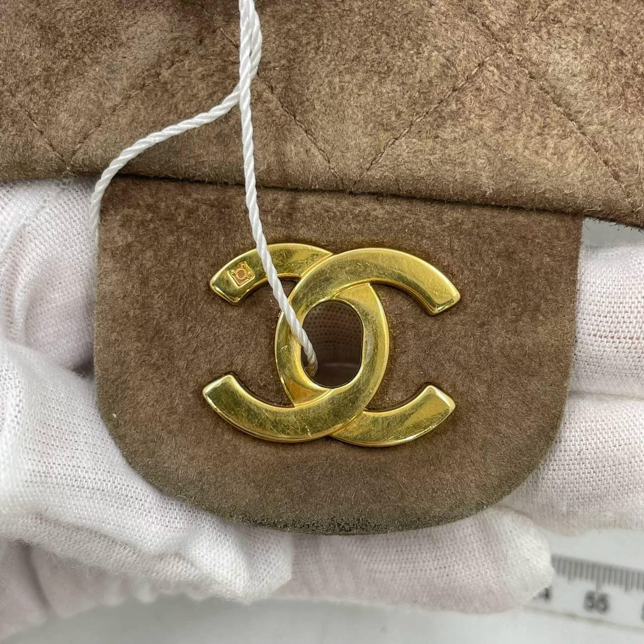 Chanel Classic Flap Vintage Medium Brown Suede Leather with 24k Gold HW, 1991-19 For Sale 11