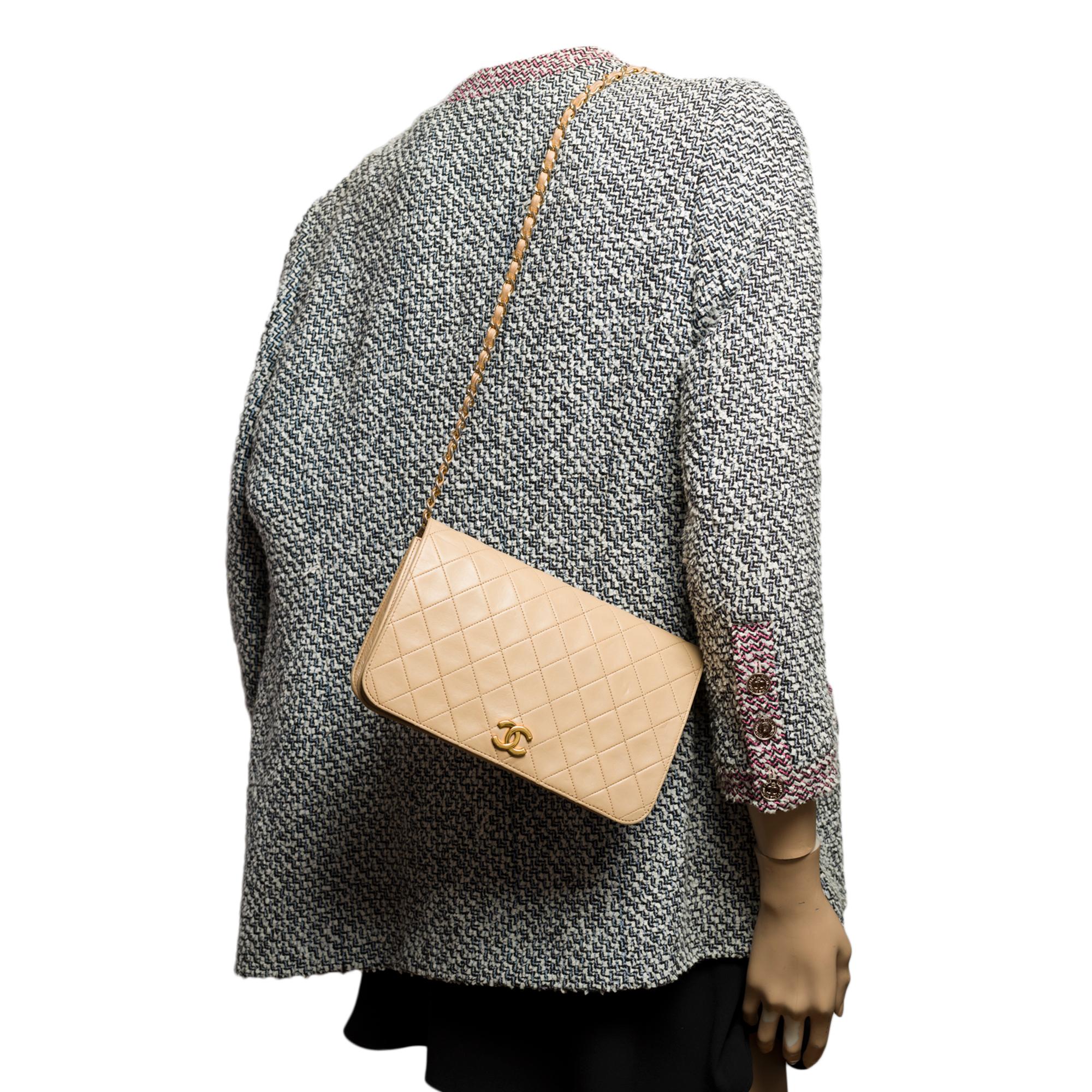 Chanel Classic Full Flap Umhängetasche aus beigem gestepptem Leder und GHW 5
