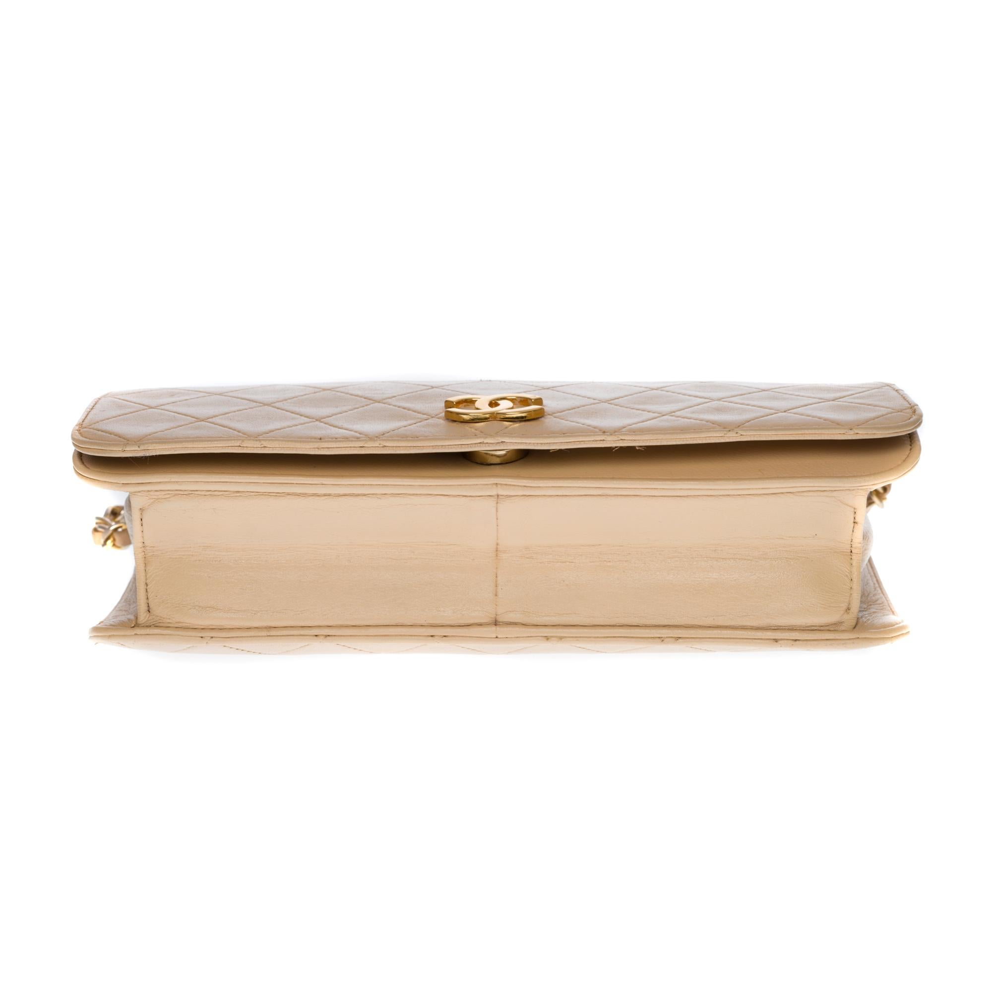 Chanel Classic Full Flap Umhängetasche aus beigem gestepptem Leder und GHW 3