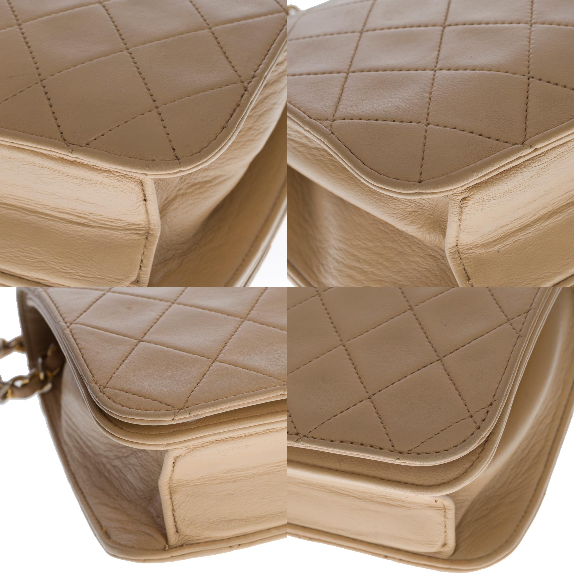 Chanel Classic Full Flap Umhängetasche aus beigem gestepptem Leder und GHW 4