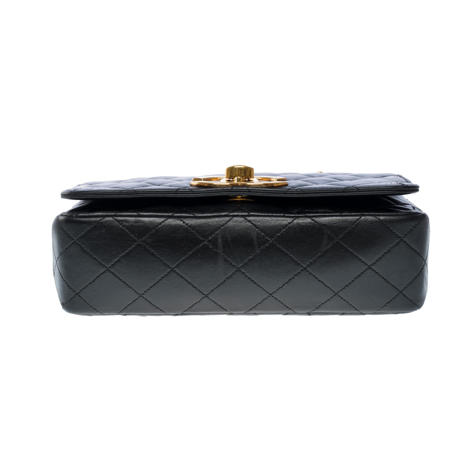 Chanel Classic Full Flap shoulder bag in black quilted lambskin leather, GHW For Sale 7