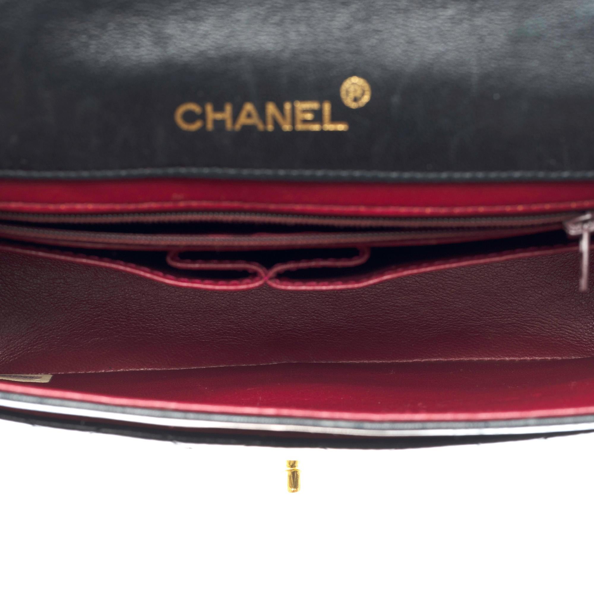 Chanel Classic Full Flap shoulder bag in black quilted lambskin leather, GHW For Sale 5