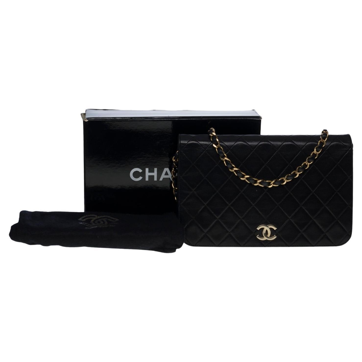 Chanel Classic Full Flap shoulder bag in black quilted lambskin leather, GHW