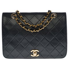Chanel Classic Full Flap shoulder bag in black quilted leather and GHW