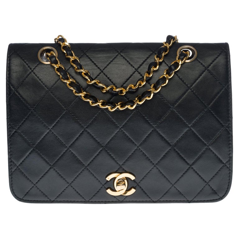 Chanel Classic Full Flap shoulder bag in black quilted leather and GHW For Sale
