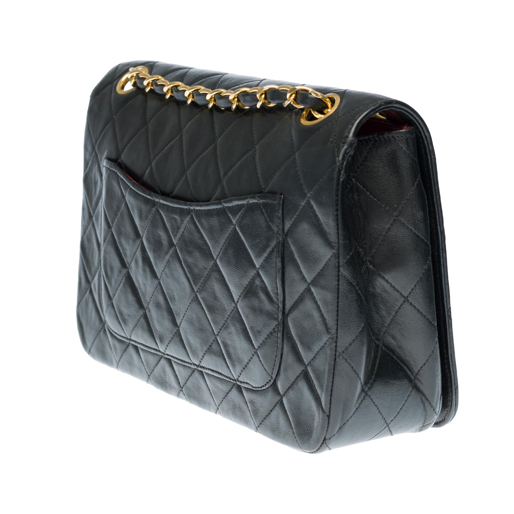 Chanel Classic Full Flap shoulder bag in black quilted leather and gold hardware In Excellent Condition In Paris, IDF