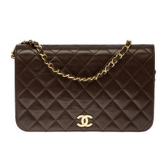 Chanel Classic Full Flap Umhängetasche aus braunem:: gestepptem Leder und goldener Hardware