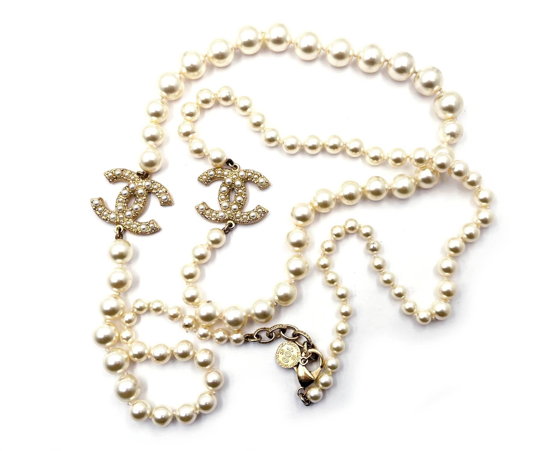 Chanel Classic Gold CC Scatter Pearl Pearl Long Necklace 100 yr Anniversary In Excellent Condition In Pasadena, CA
