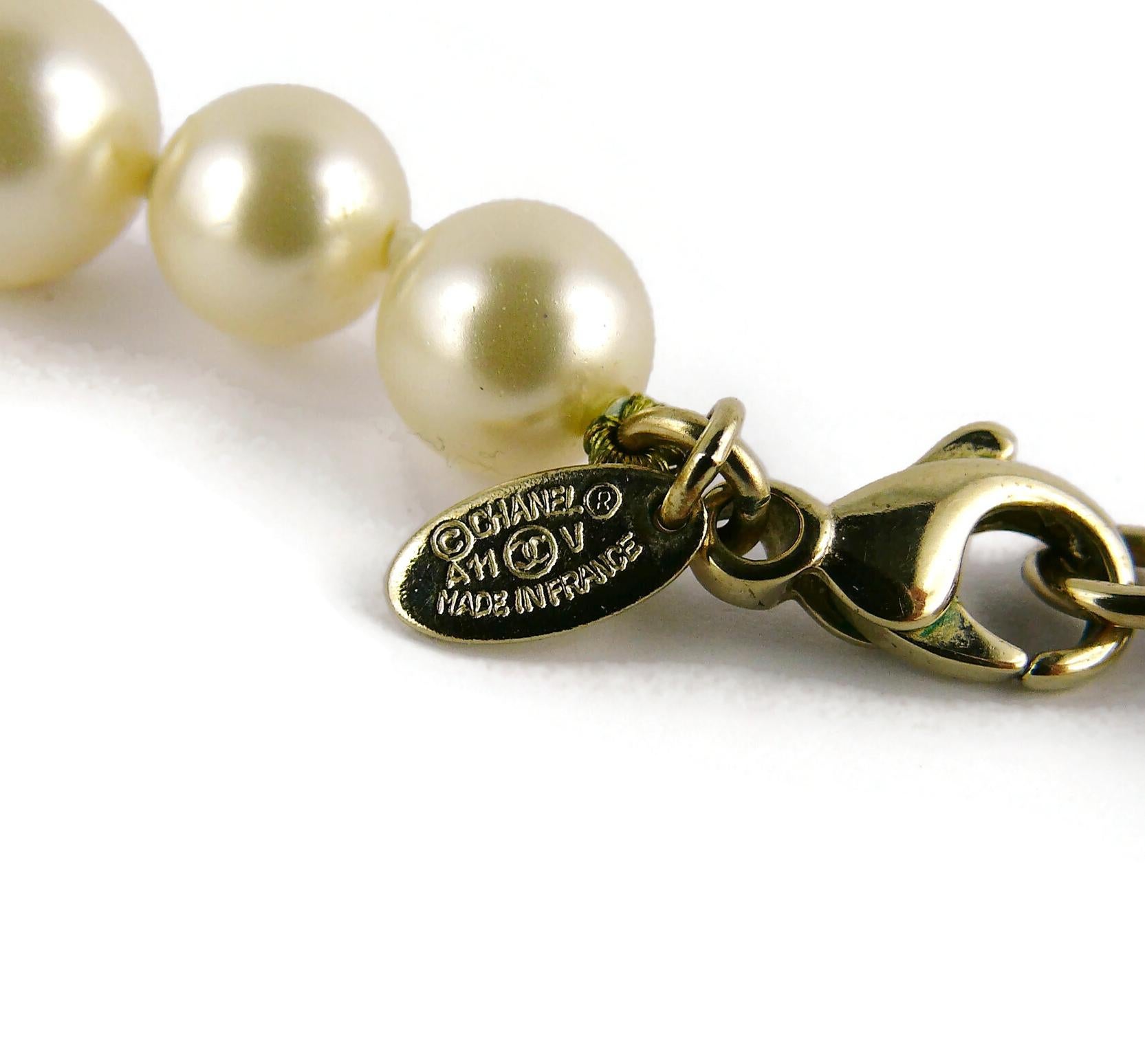 Chanel Classic Graduated Pearls CC Necklace 10