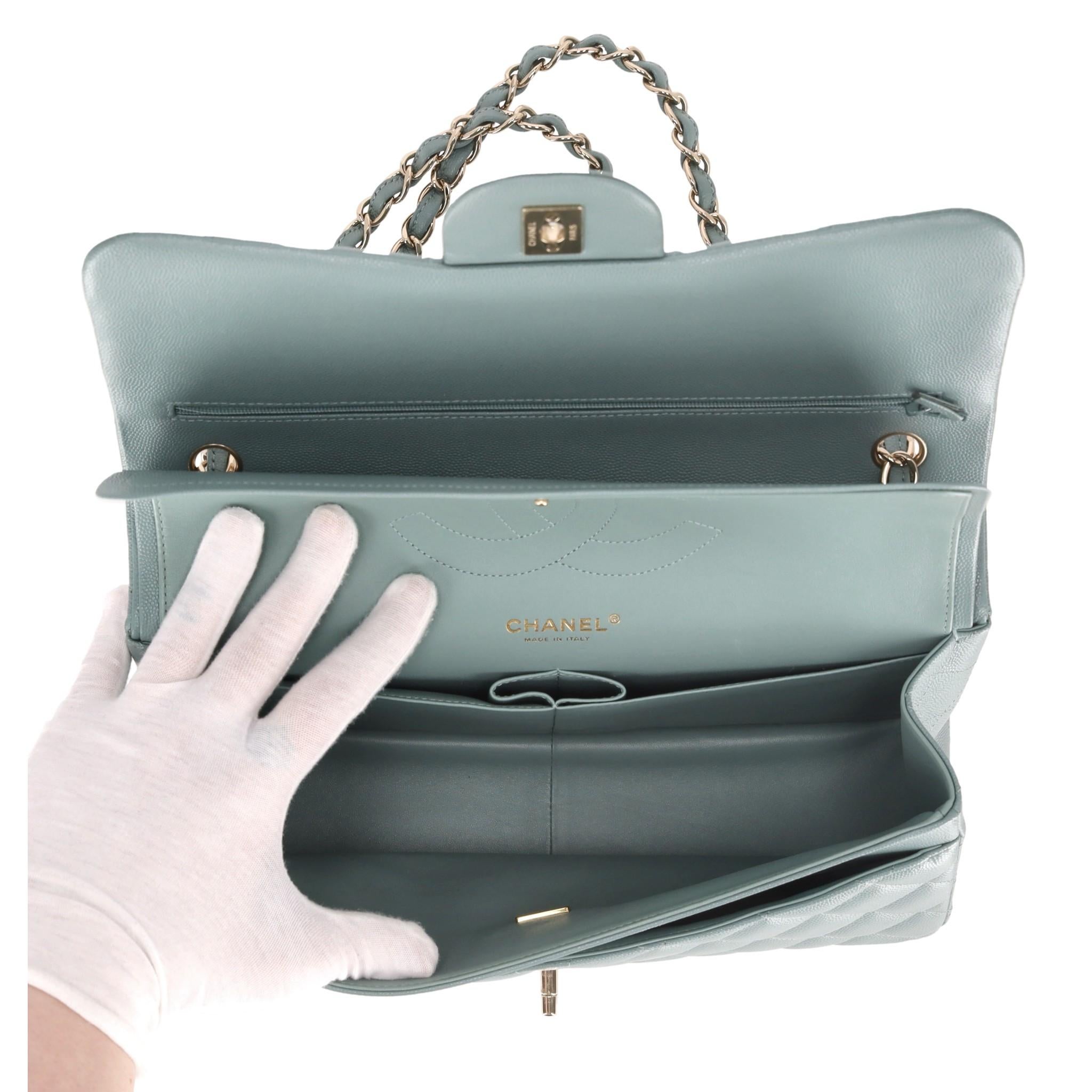 Chanel Classic Jumbo Double Flap Caviar Leather Handbag For Sale 1