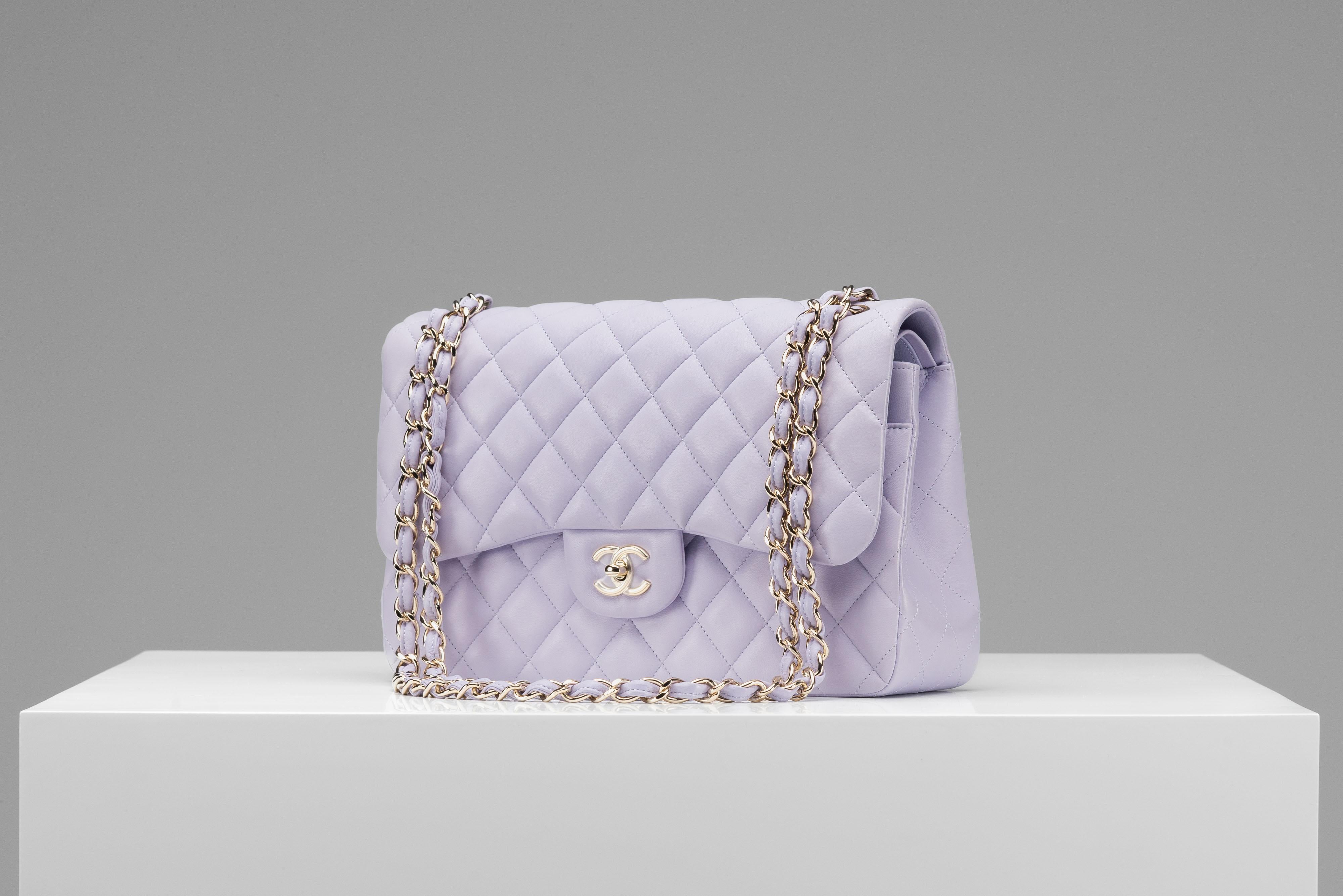 Women's or Men's Chanel Classic Jumbo NEW Lambskin Lilac RARE Silver Hardware
