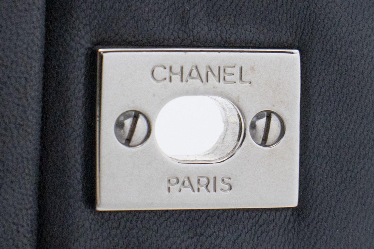 CHANEL Classic Large 11