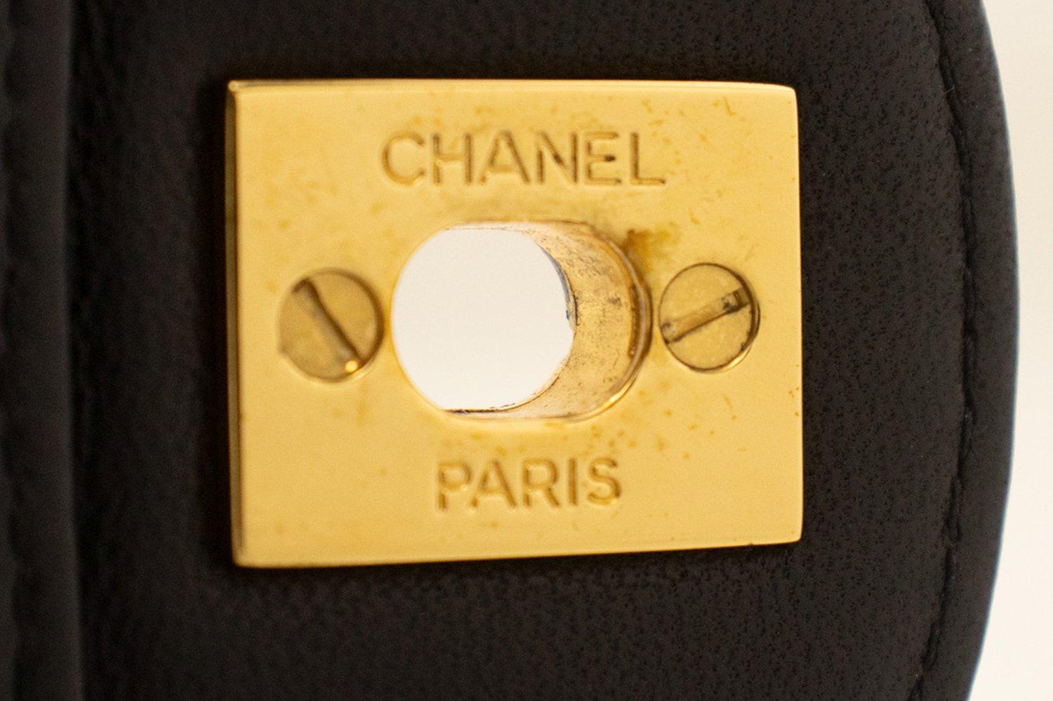 CHANEL Classic Large 11