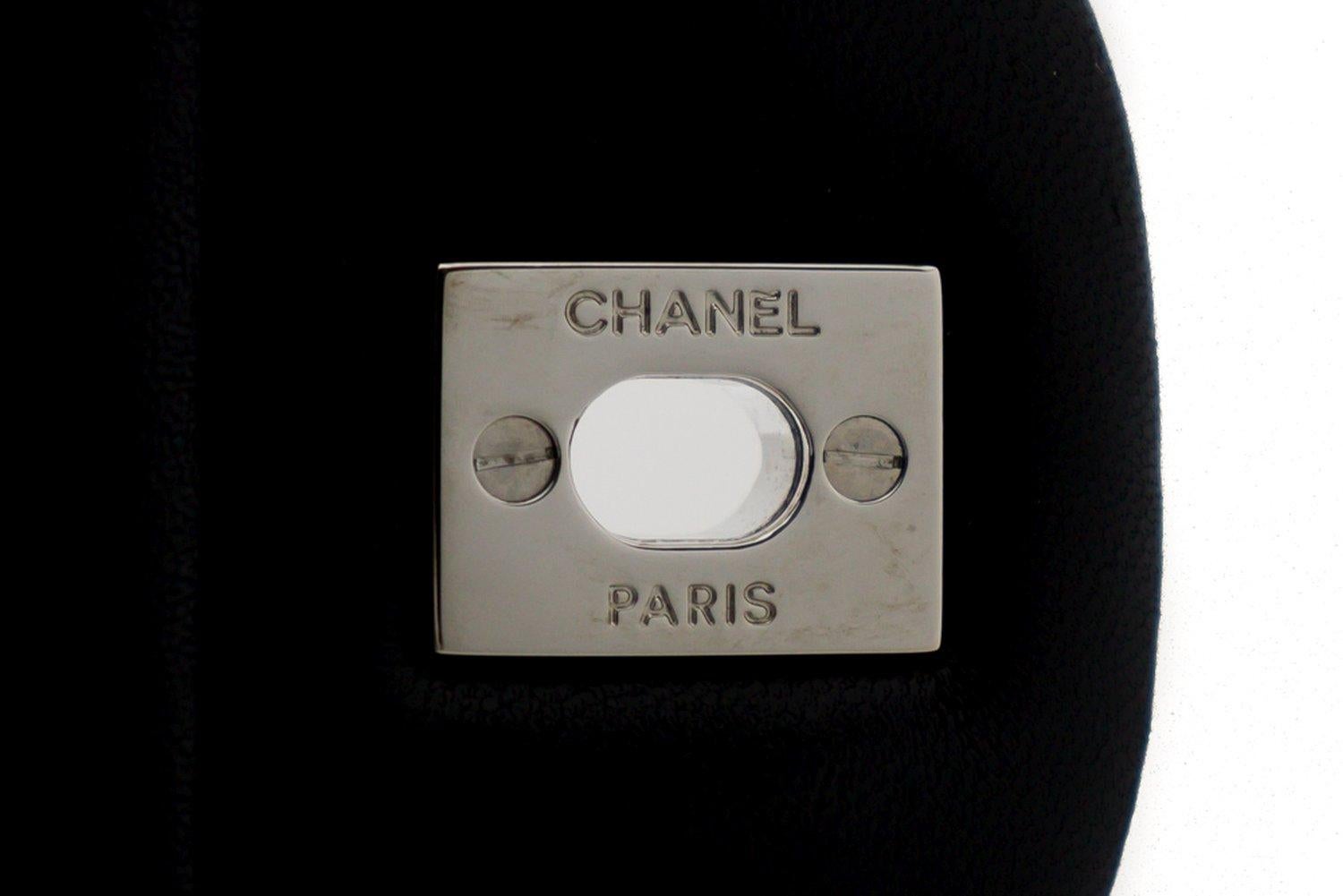 CHANEL Classic Large 11