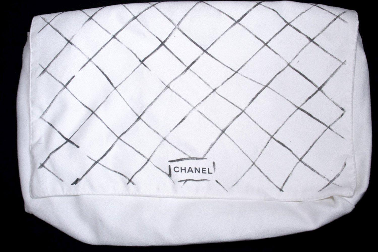 CHANEL Classic Large 11