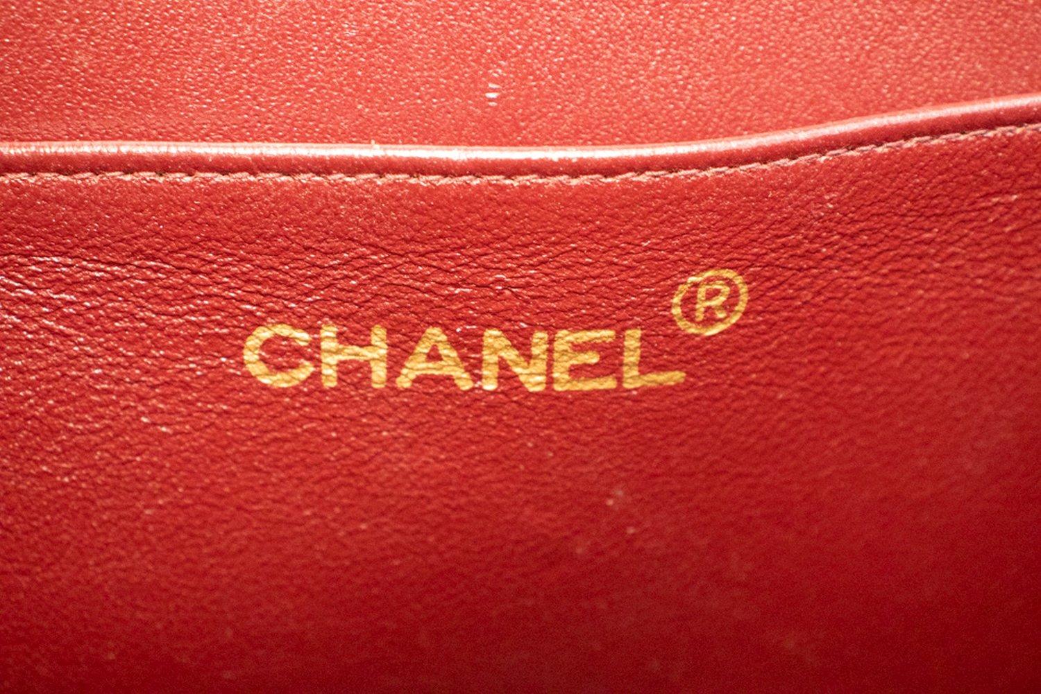 CHANEL Classic Bolso grande con solapa y cadena de 13