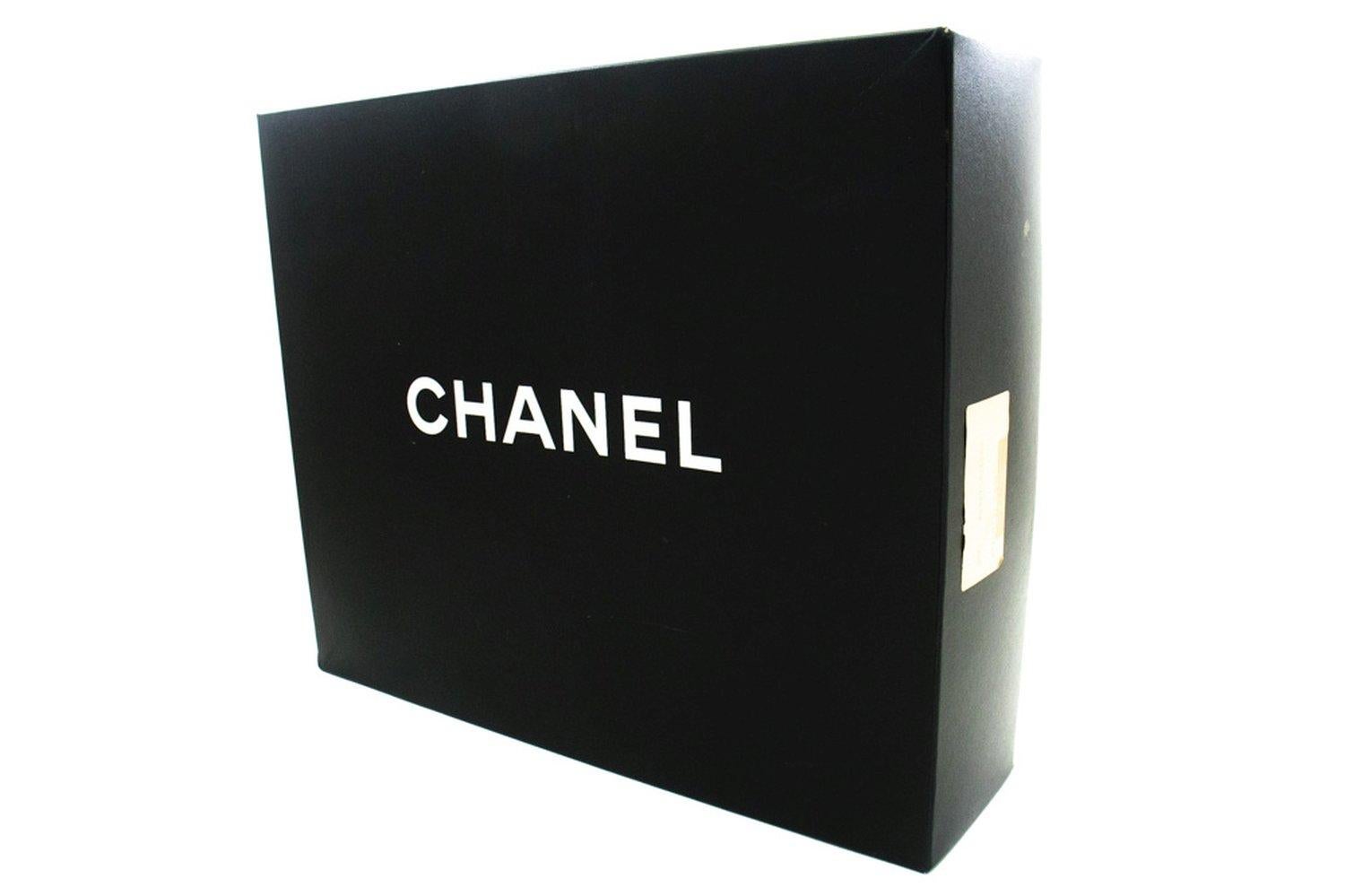 CHANEL Classic Bolso grande con solapa y cadena de 13