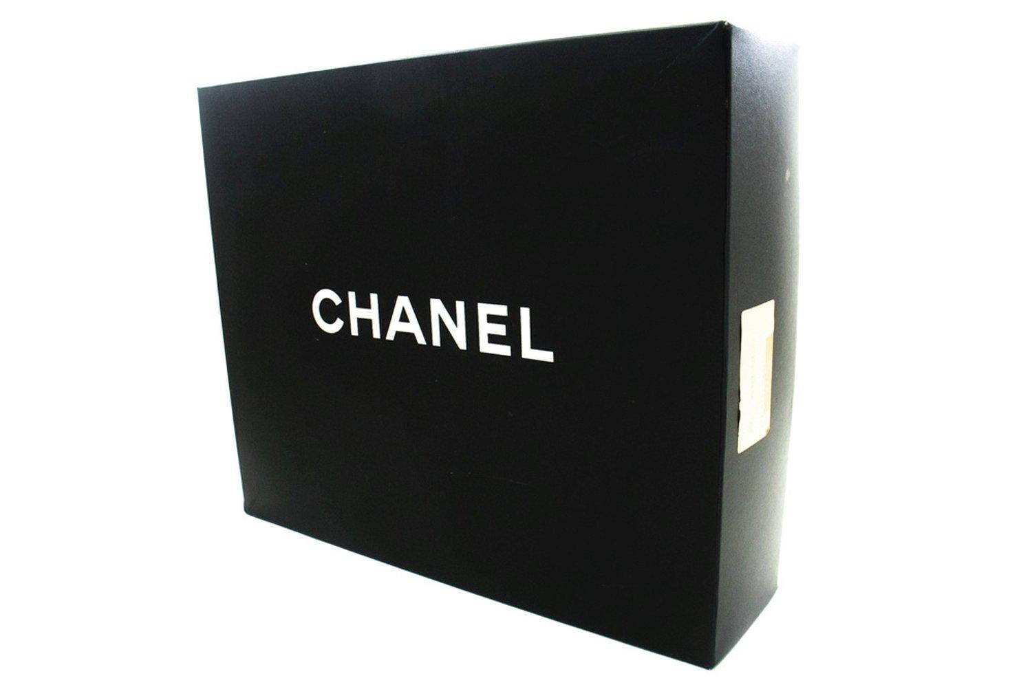 CHANEL Classic Large 13