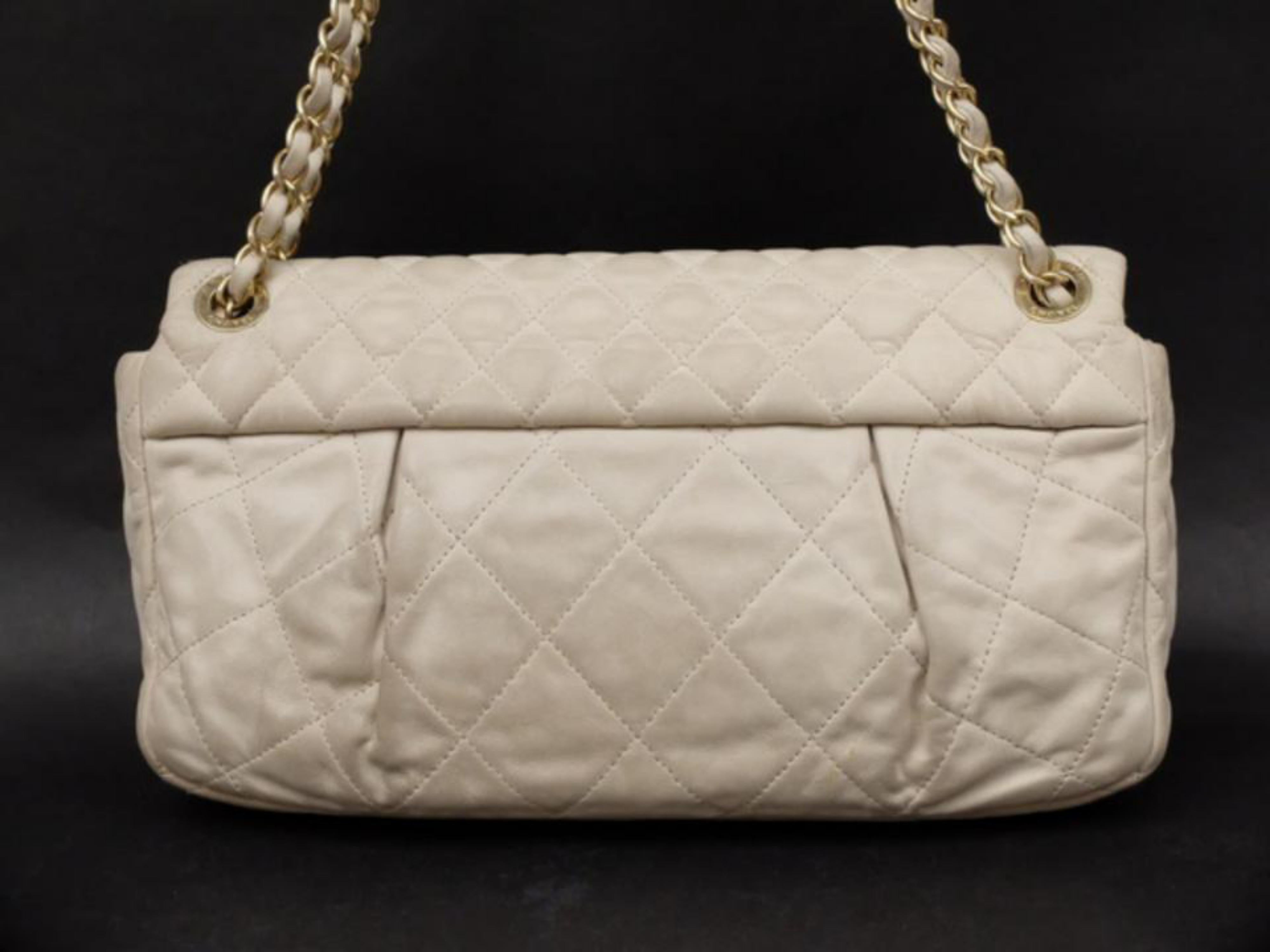 Chanel Classic Light Quilted Jumbo Flap 234109 Beige Leather Shoulder Bag For Sale 4