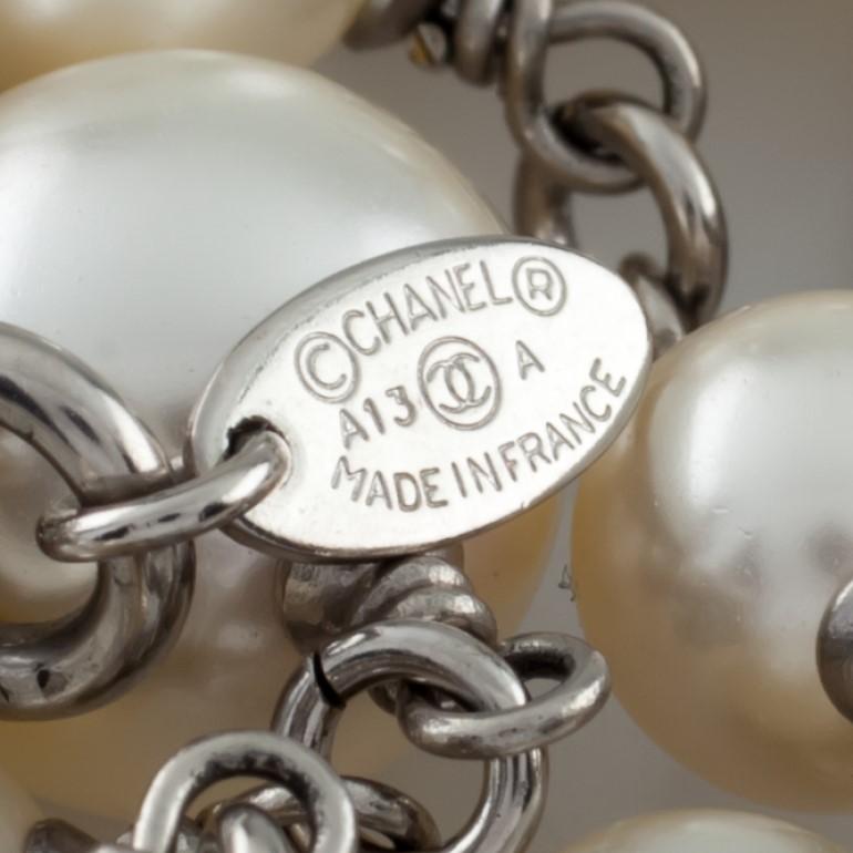 Chanel Classic Long Pearl Necklace with 5 CC Silver Crystal Logos In Excellent Condition In Sherman Oaks, CA