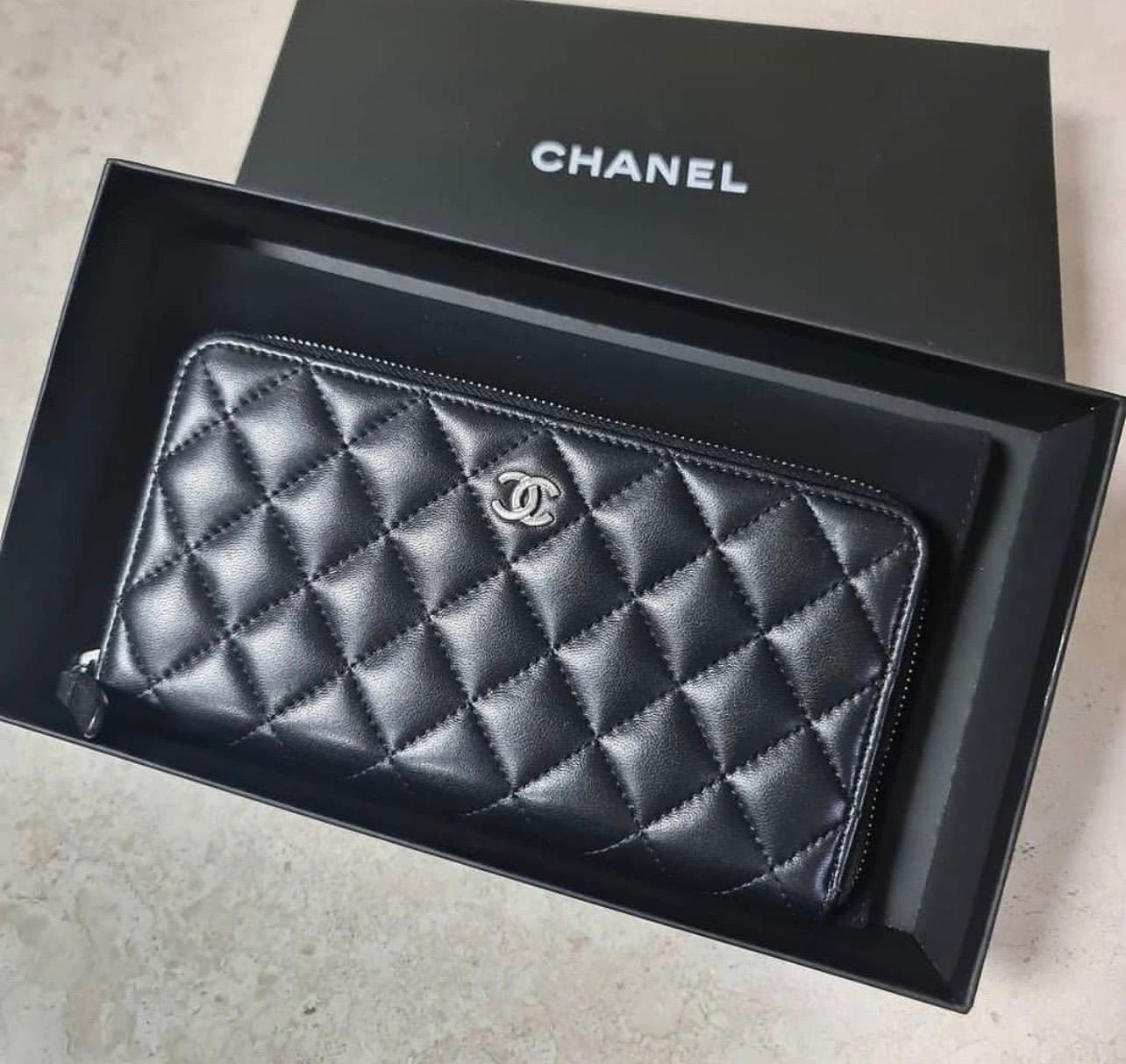 Size: 4.1 x 7.6 x 0.8 in

19*10cm

Color: Black with Silver Hardware

Come with Original Chanel box, dust bag, authenticity card.

For buyers from EU we can provide shipping from Poland. Please demand if you need.