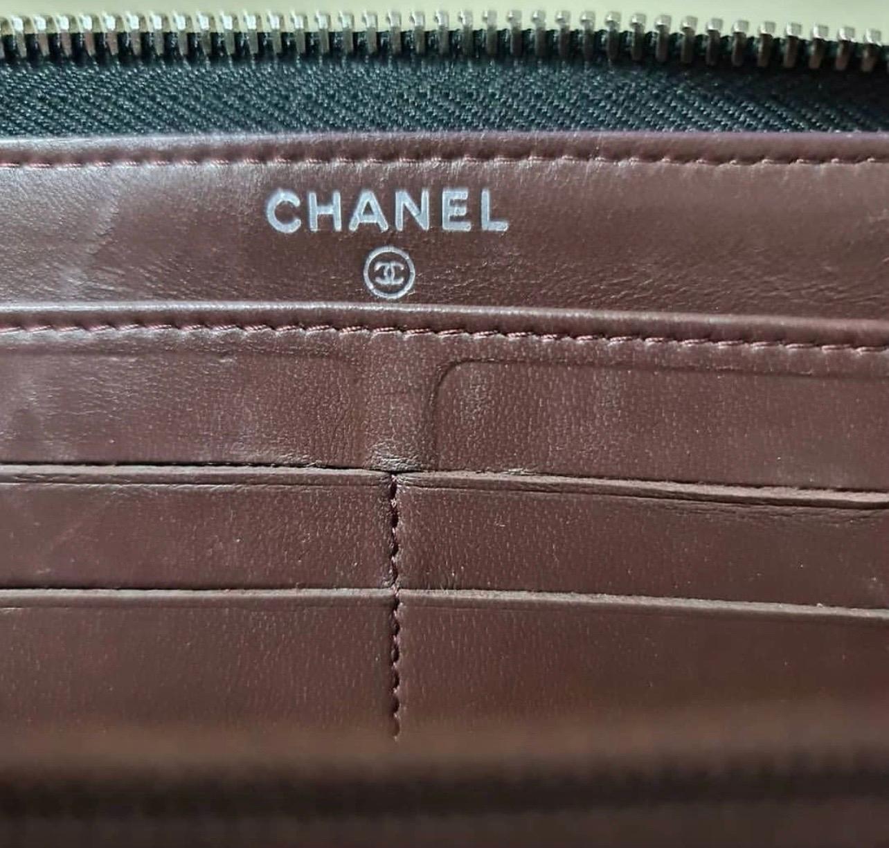 Chanel Classic Long Zipped Black Wallet  2