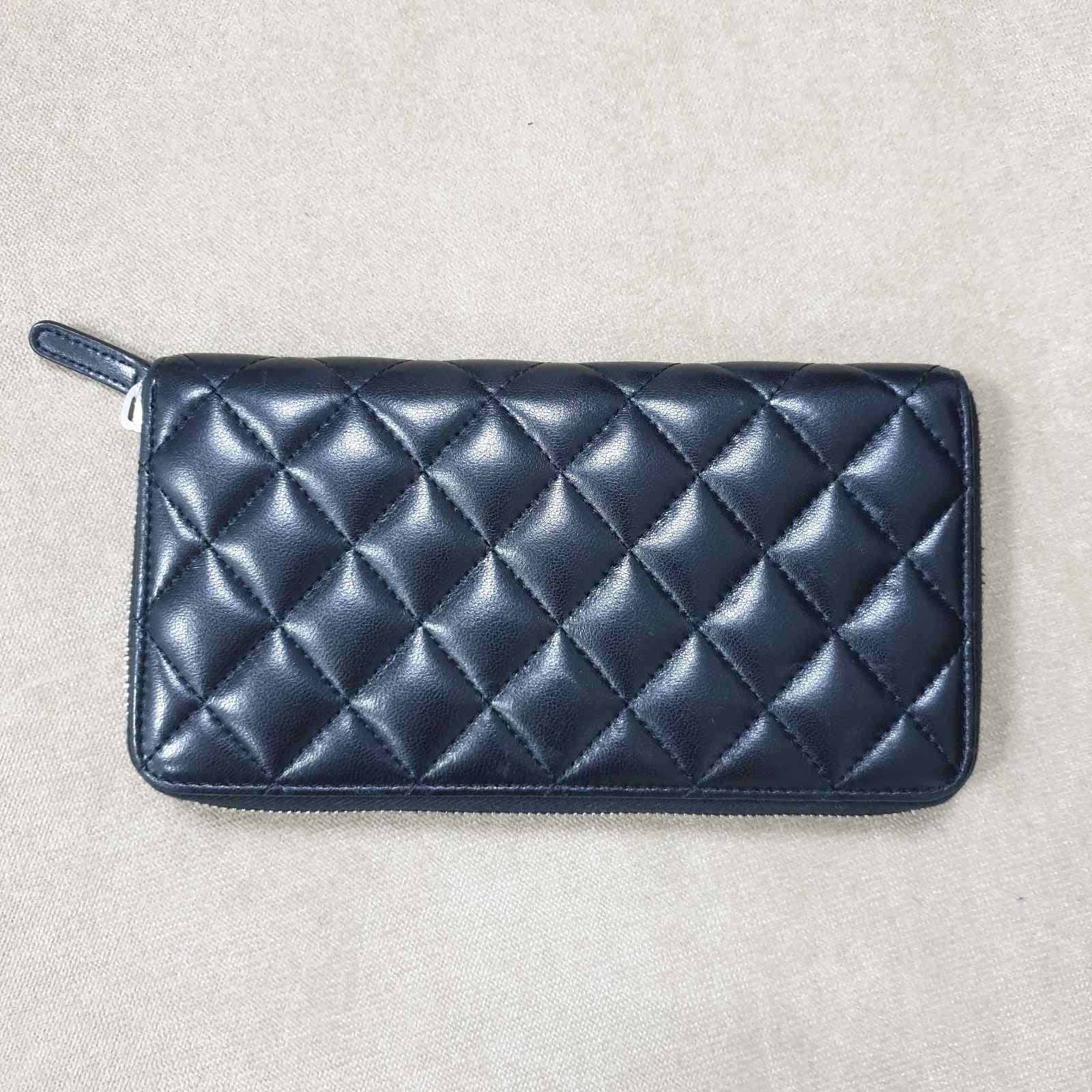 Chanel Classic Long Zipped Black Wallet  4