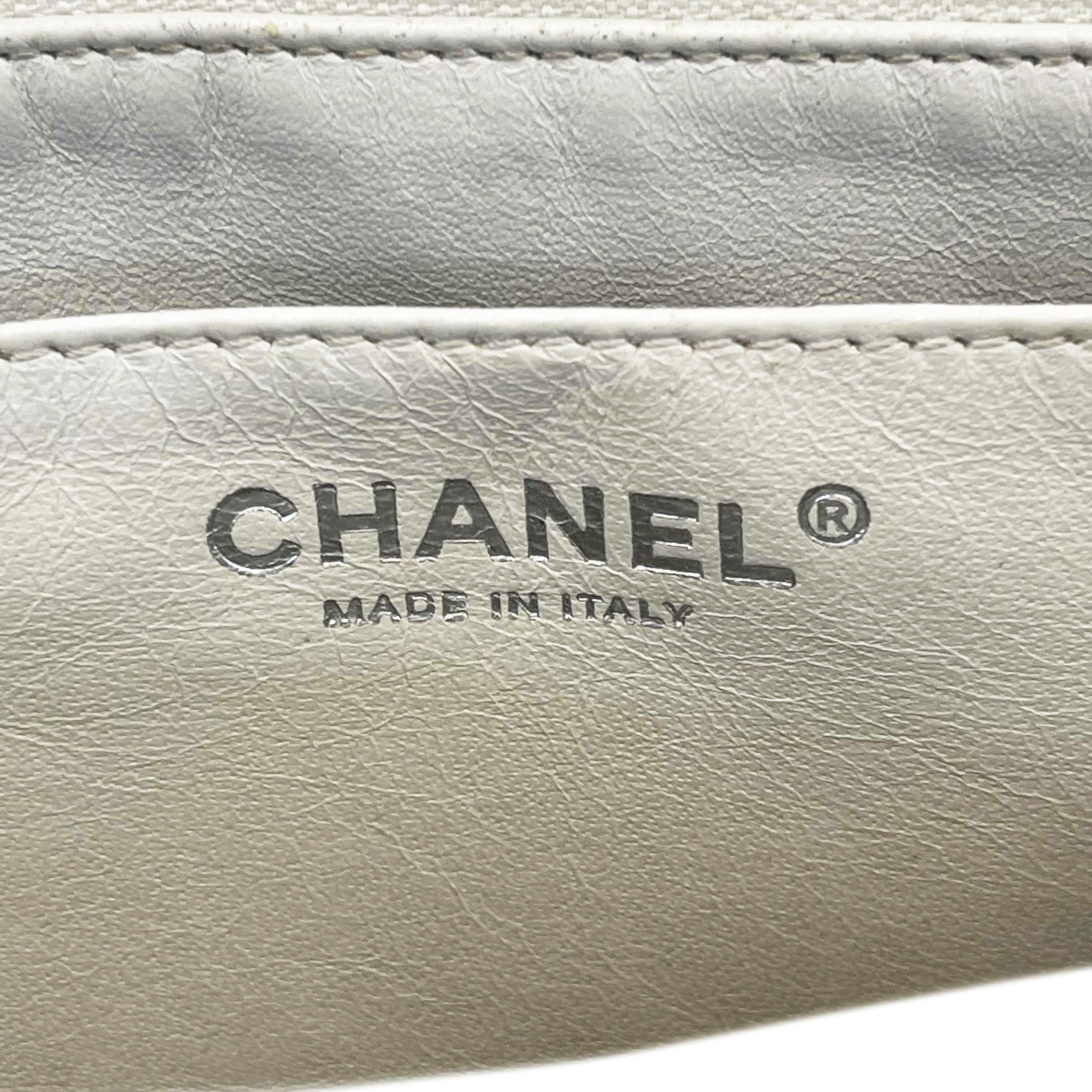 	CHANEL - Classic Maxi CC Ecru Single Flap Shoulder Bag 9