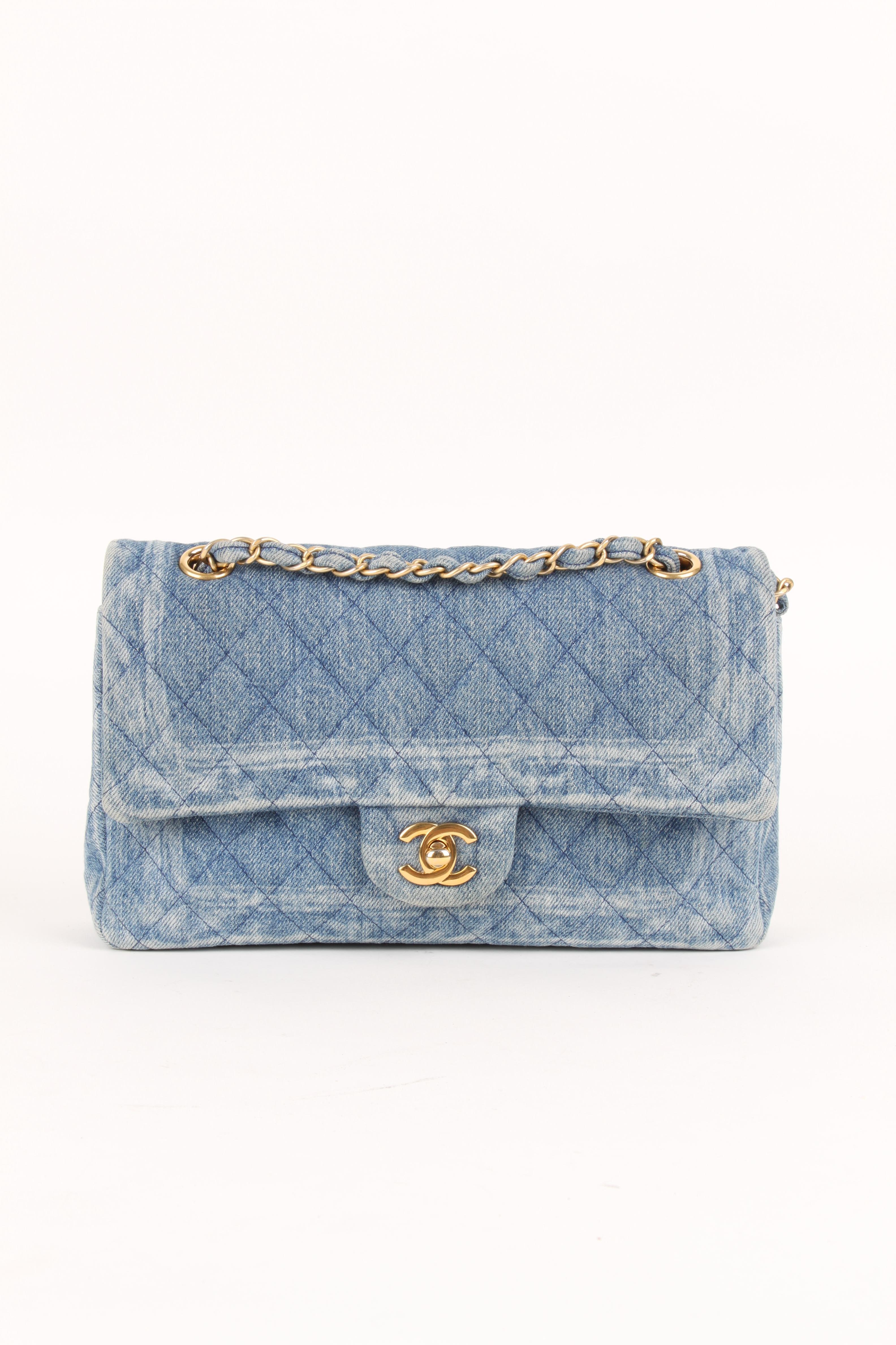 From 2017 Collection. Medium wash blue quilted denim Chanel Classic Medium Double Flap Bag with gold-tone hardware. 

COLOR: Blue
MATERIAL: Denim
HARDWARE: Gold
CONDITION: 9/10
COMES WITH: Dustbag
MEASURES: H 25 CM, B 15 CM, D 6 CM.
ORGIN: