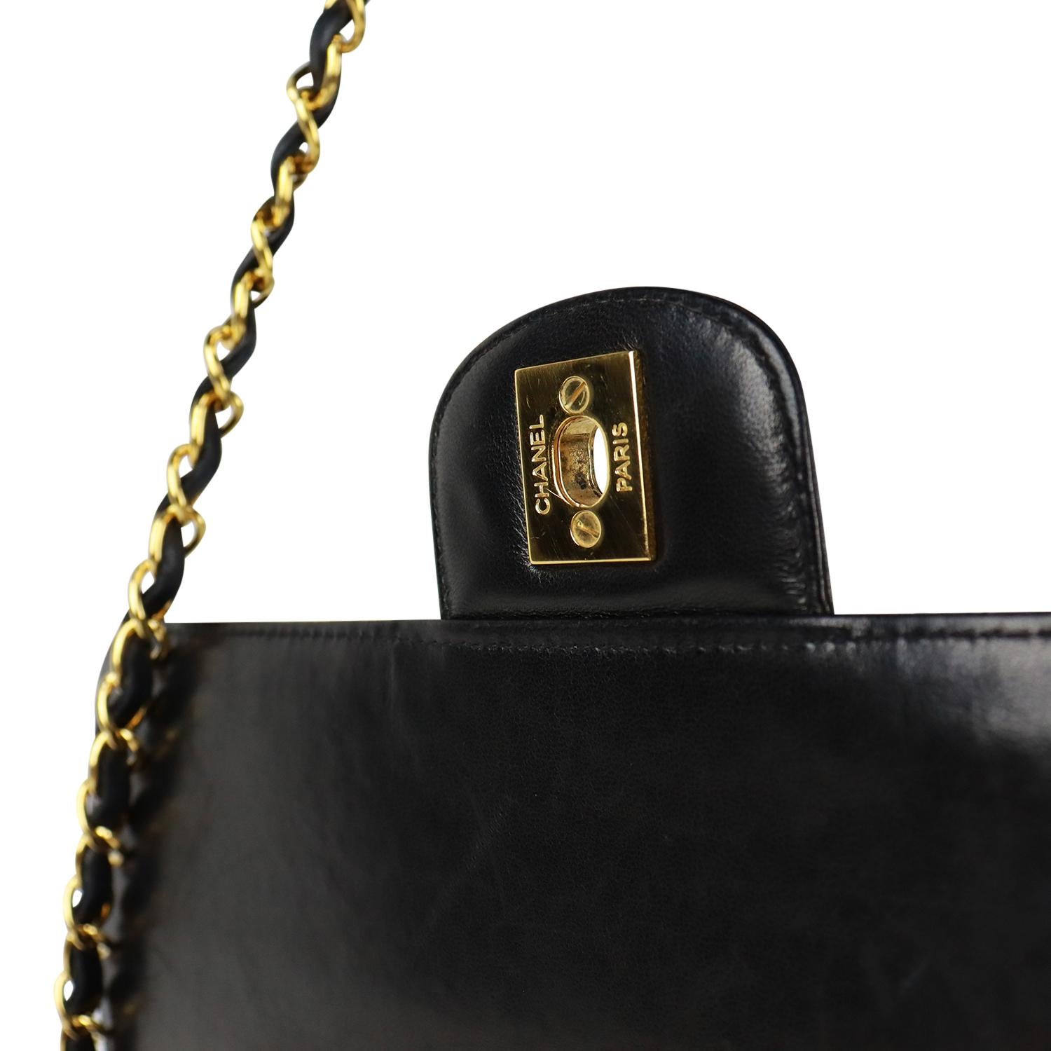 Chanel Classic Medium Single Crossbody Flap Bag For Sale 5