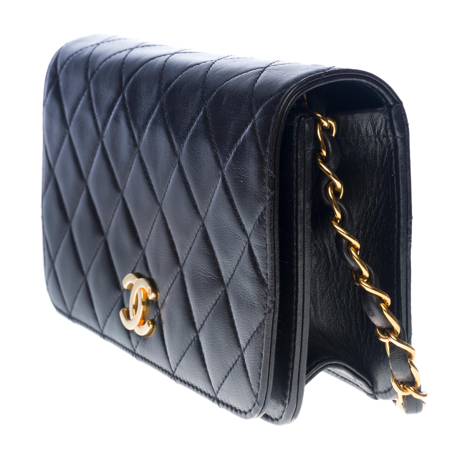 Chanel Classic Mini Full Flap shoulder bag in black quilted lambskin leather, GHW In Excellent Condition In Paris, IDF