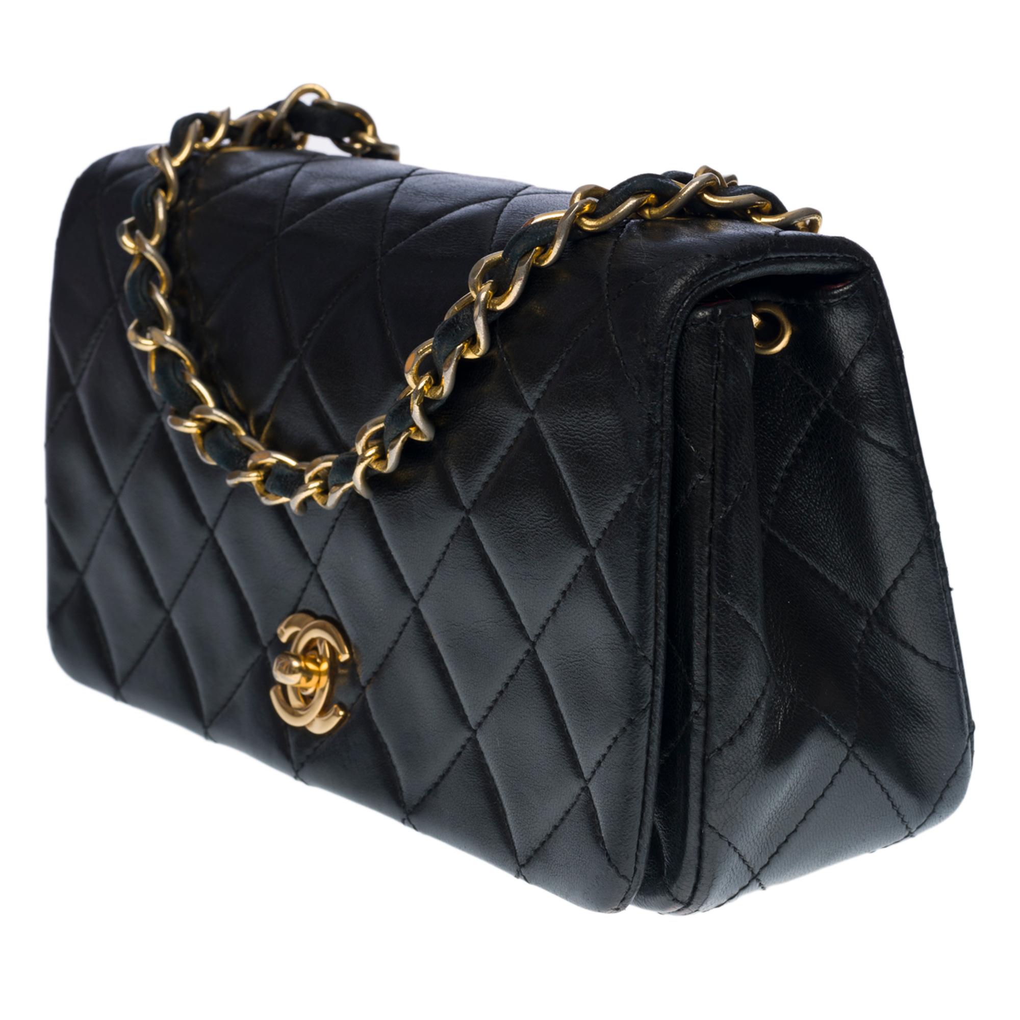 Chanel Classic Mini Full Flap shoulder bag in black quilted lambskin leather, GHW In Good Condition In Paris, IDF