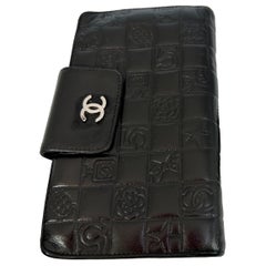 Chanel Clásico n Negro  Cartera larga CC Kisslock francés de piel