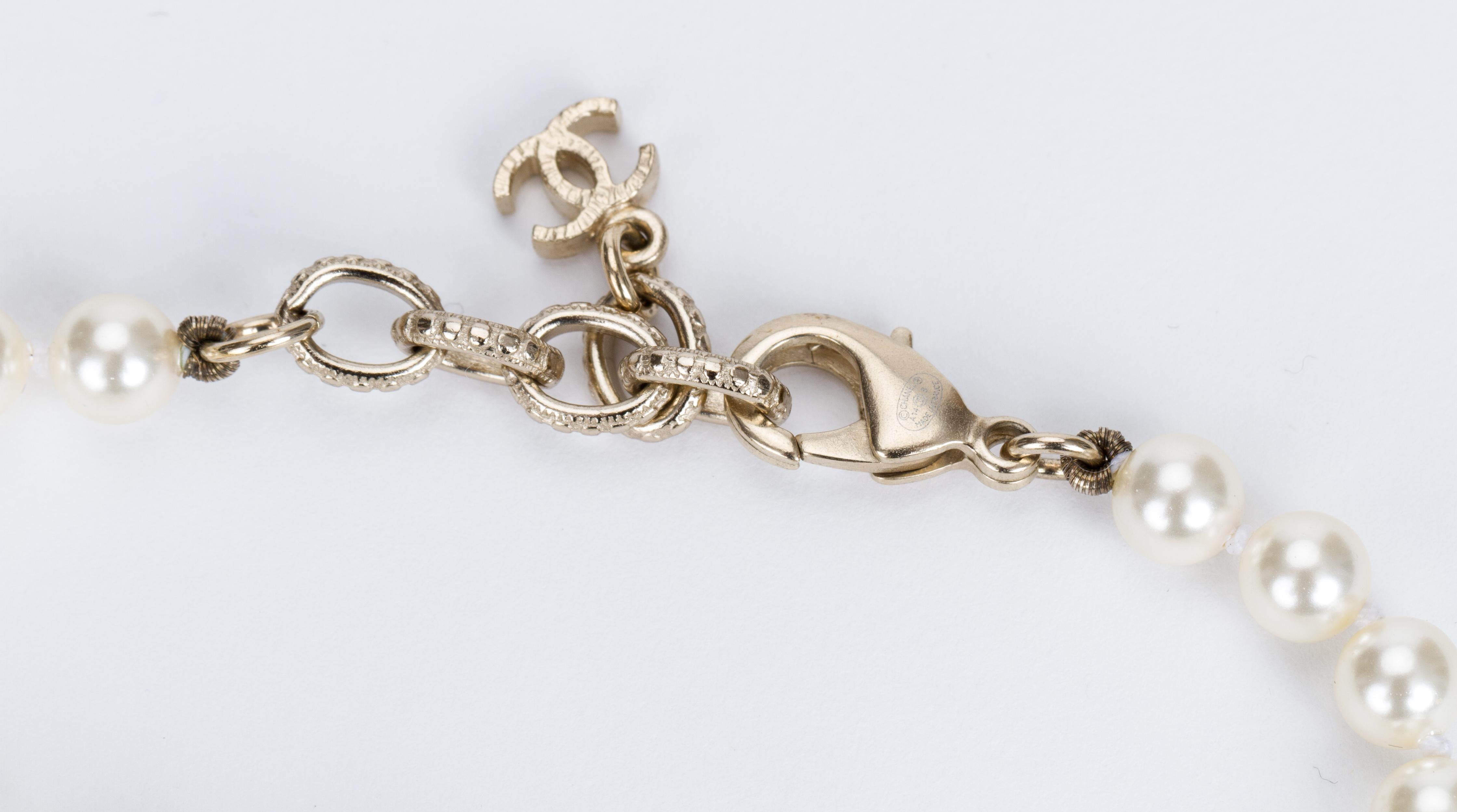 Women's Chanel Classic Pearl CC Rhinestone Long Necklace