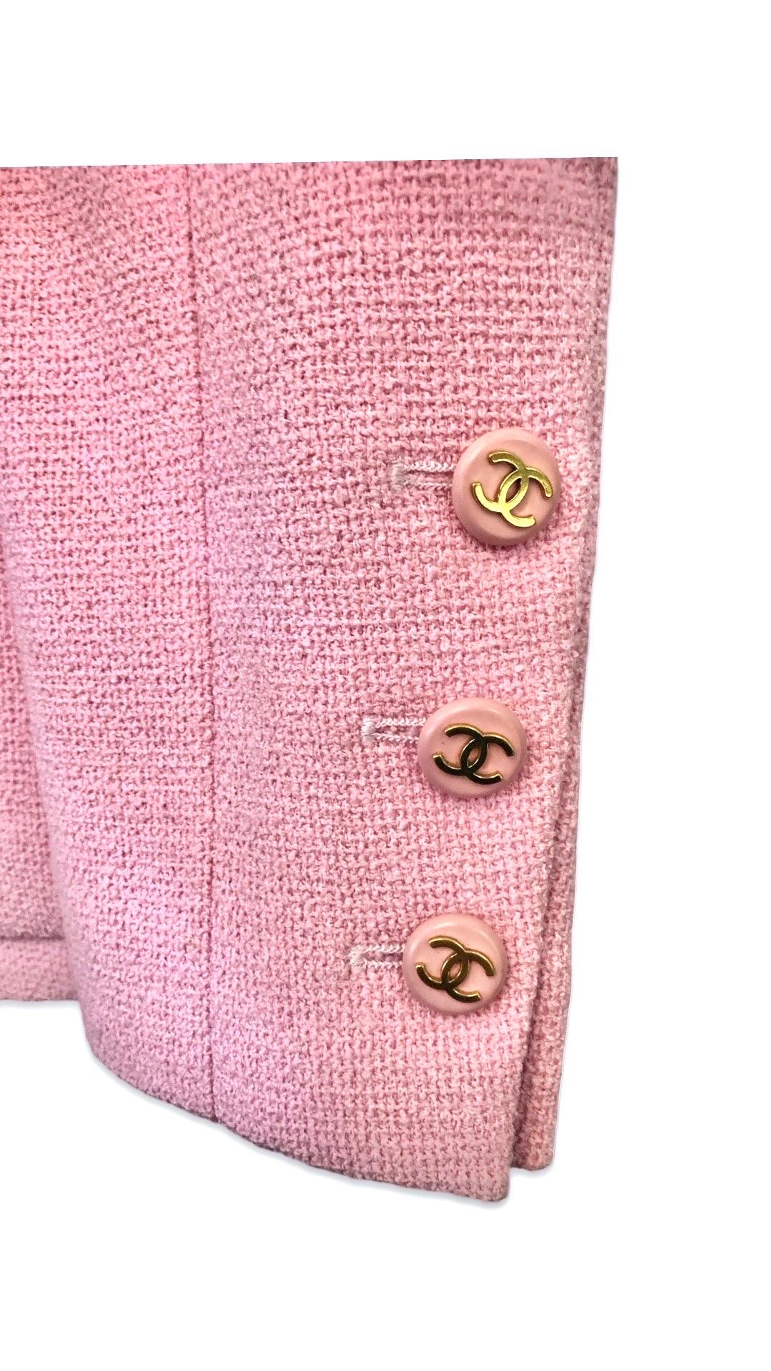 Pink Chanel classic pink round neck summer wool jacket For Sale