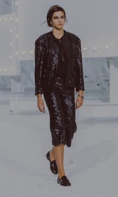 CHANEL classic Runway SS 2021 Interlaced Chain & Leather CC Headband CC logo