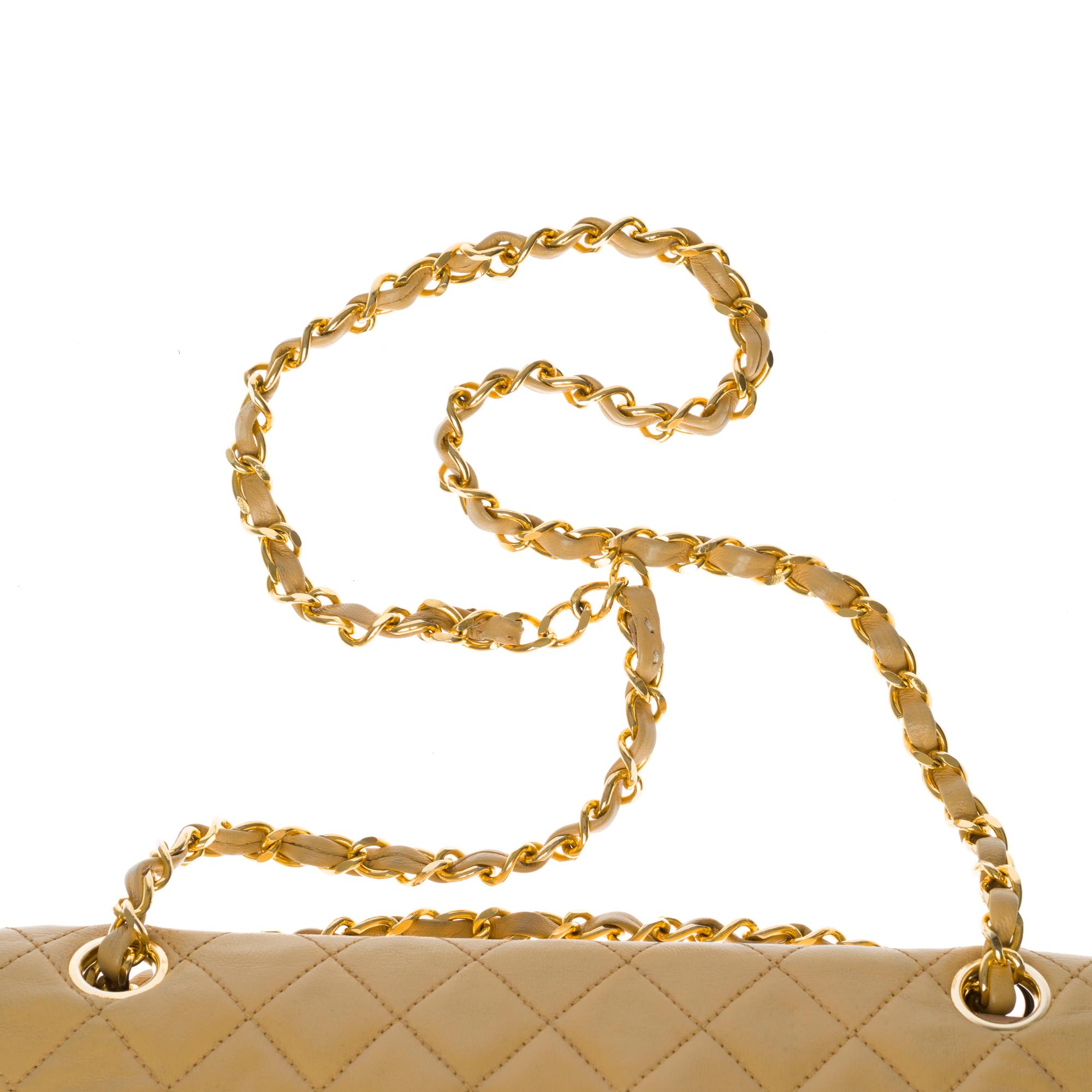 Chanel Classic shoulder bag in beige and coral quilted lambskin with GHW In Good Condition In Paris, IDF