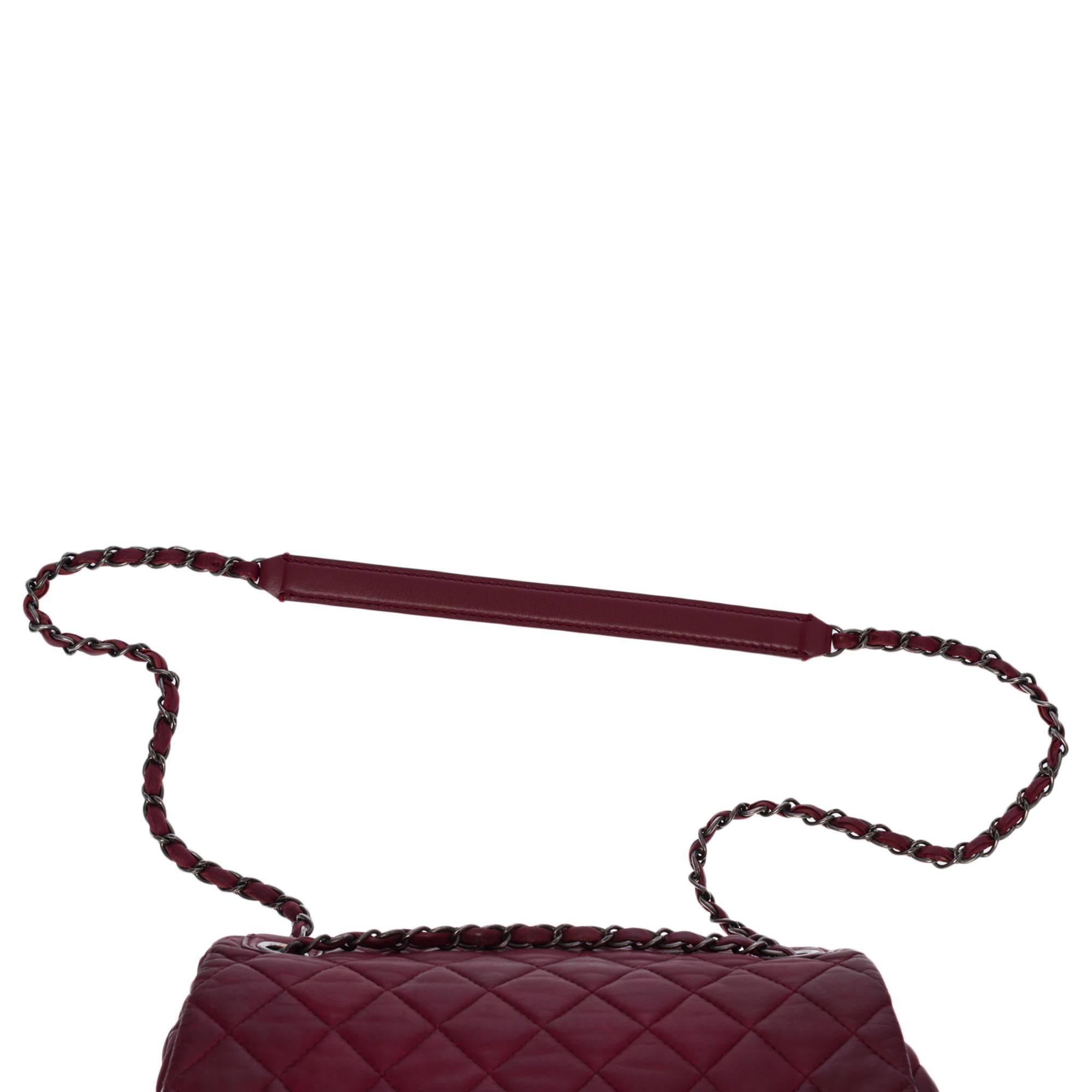 Chanel  Classic shoulder Flap bag in amaranth quilted lambskin leather , SHW For Sale 3