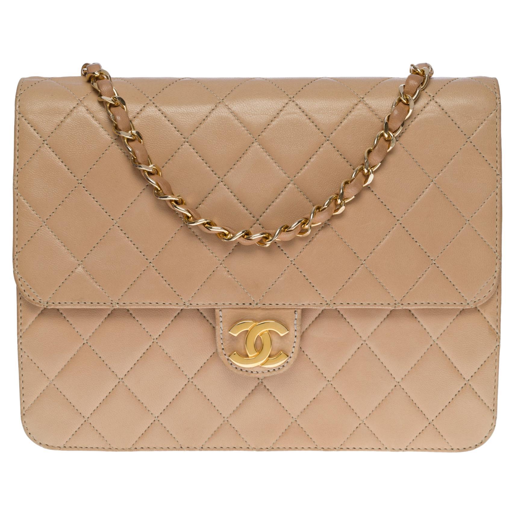Chanel Classic shoulder Flap bag in beige quilted lambskin and gold  hardware For Sale at 1stDibs | chanel bags