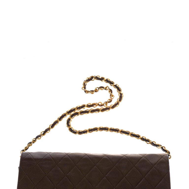 Chanel Classic shoulder Flap bag in Khaki quilted lambskin and gold  hardware For Sale at 1stDibs