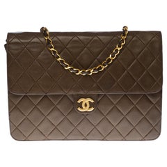 Chanel Classic shoulder Flap bag in Khaki quilted lambskin and gold hardware