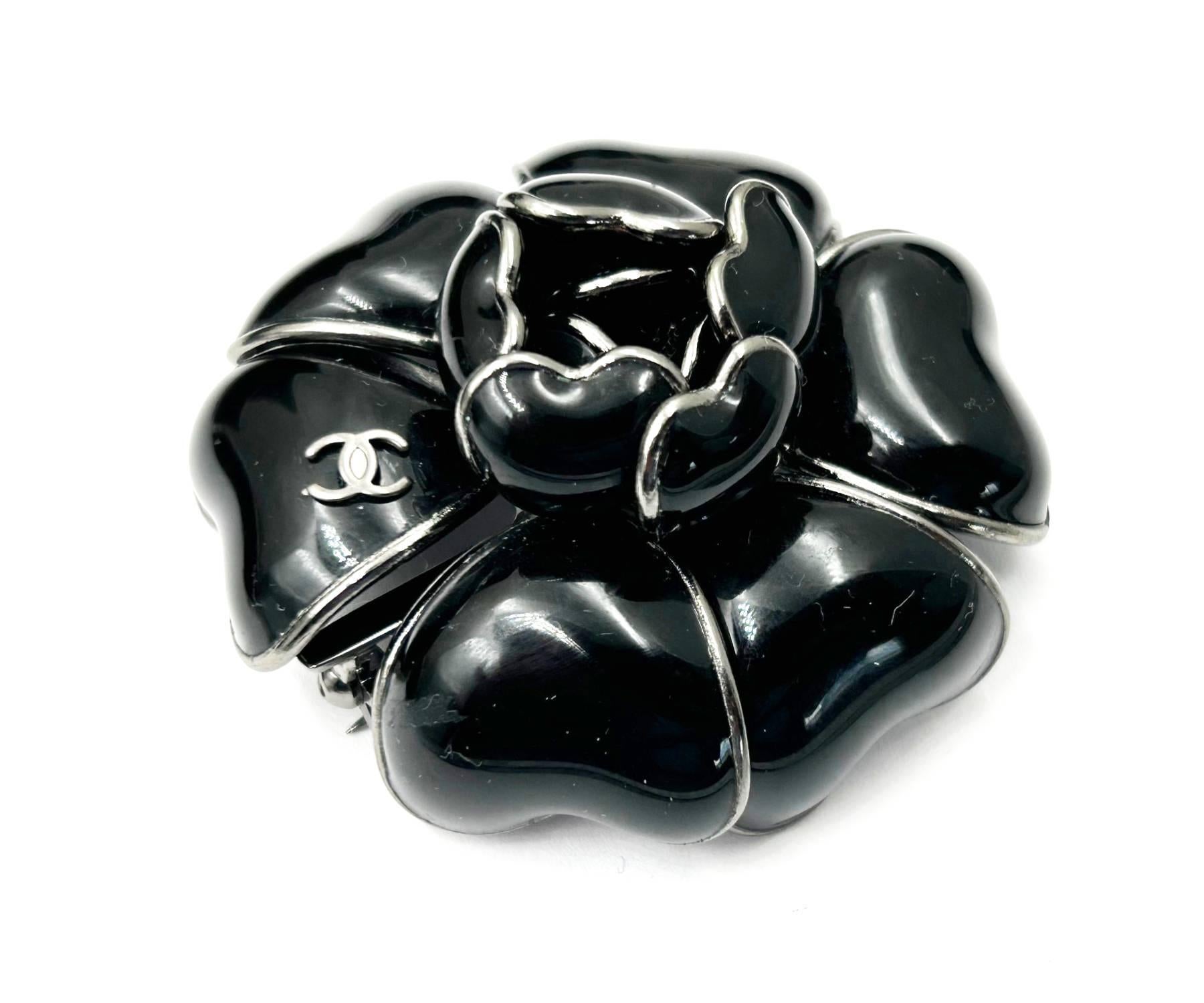 Chanel Classic Silver CC Black Camellia Flower Brooch In Excellent Condition In Pasadena, CA