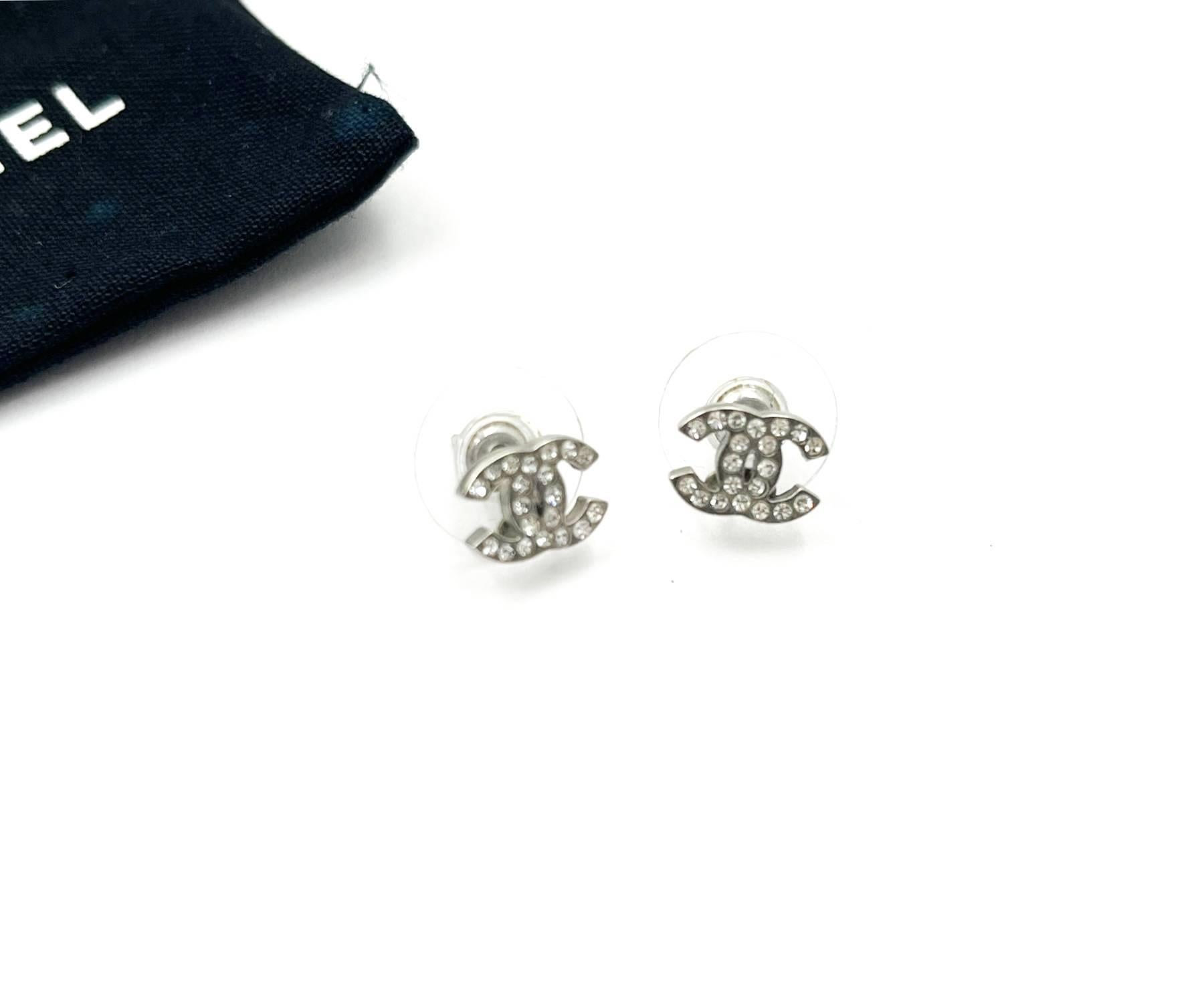 Contemporary Chanel Classic Silver CC Crystal Small Piercing Earrings