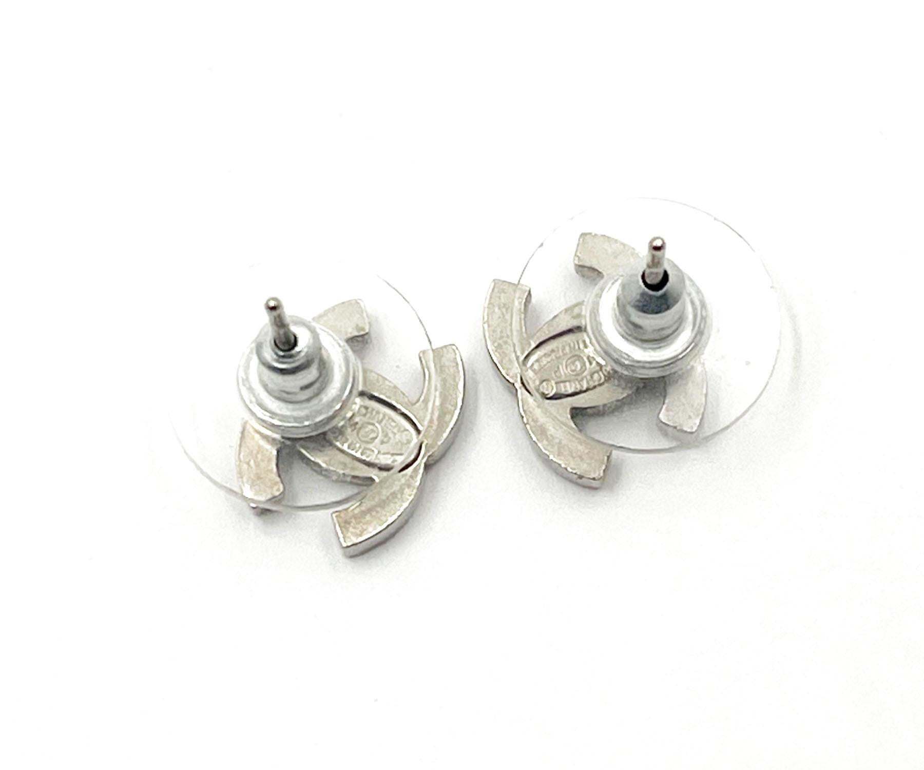 Women's Chanel Classic Silver CC Crystal Solid Small Piercing Earrings