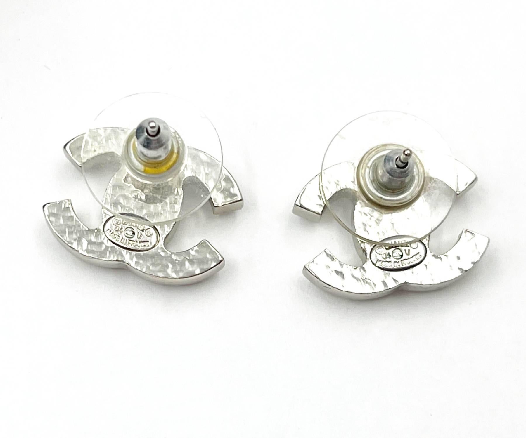 Women's Chanel Classic Silver CC Faux Pearl Piercing Earrings