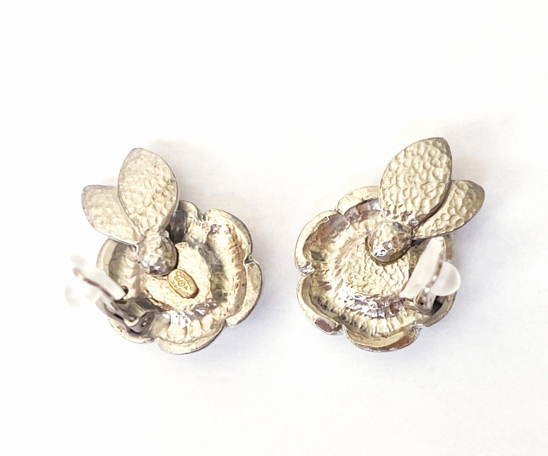 Women's Chanel Classic Silver CC Ivory Camellia Flower Clip on Earrings For Sale